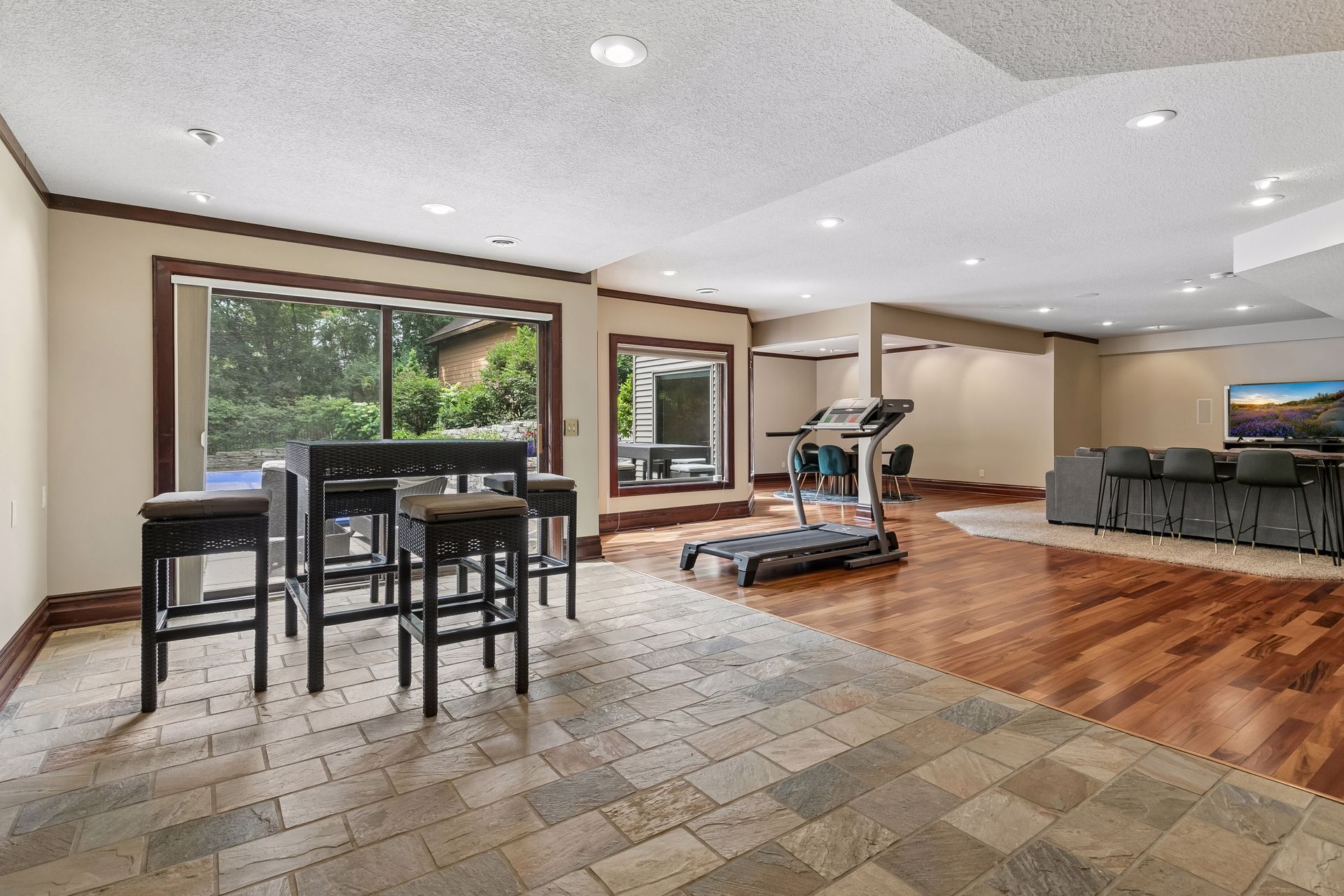  One-of-a-kind wooded retreat in Lakeville - 物件實景