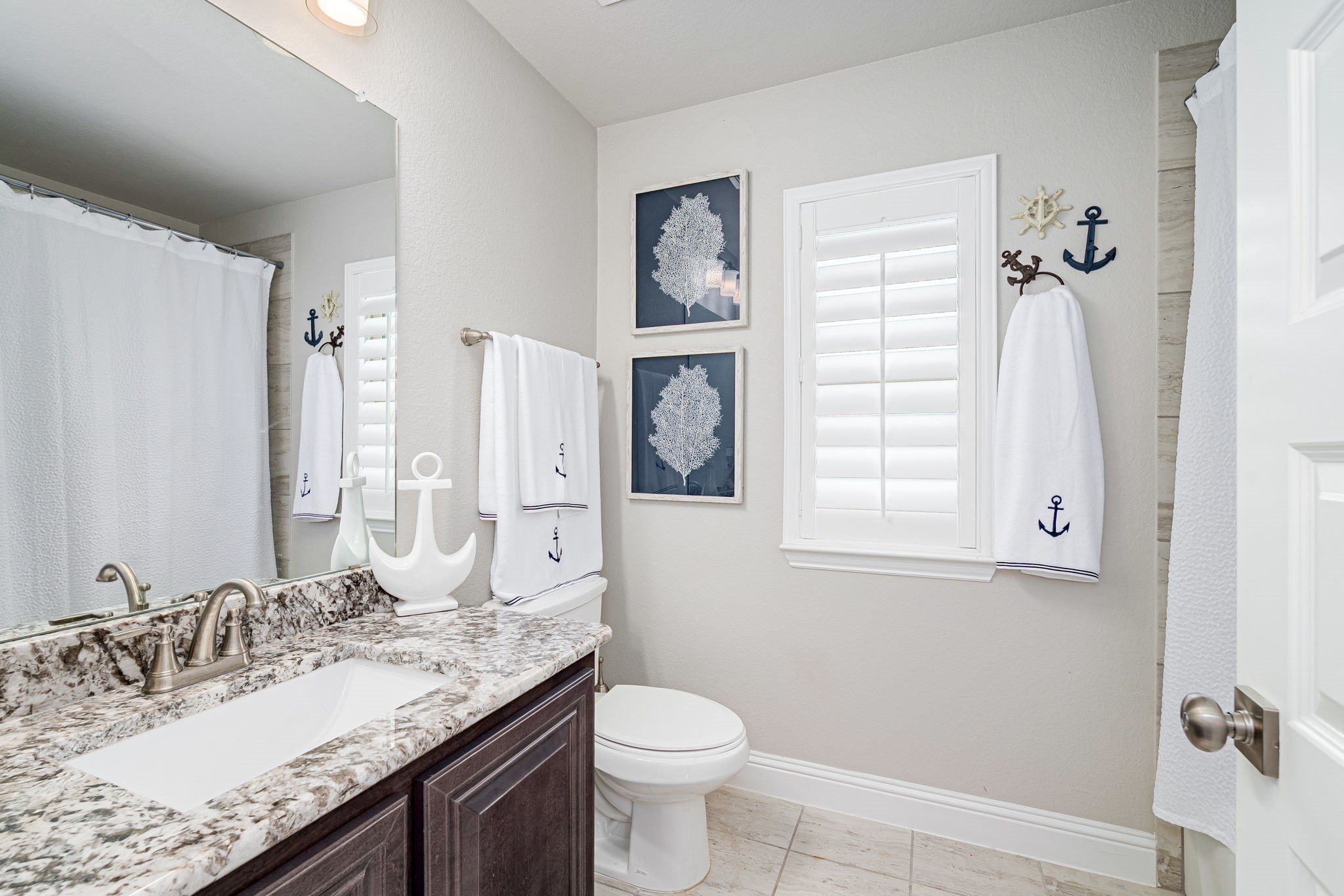 Van Alstyne, Texas, 75495, United States, 4 Bedrooms Bedrooms, ,4 BathroomsBathrooms,Residential,For Sale,1874431