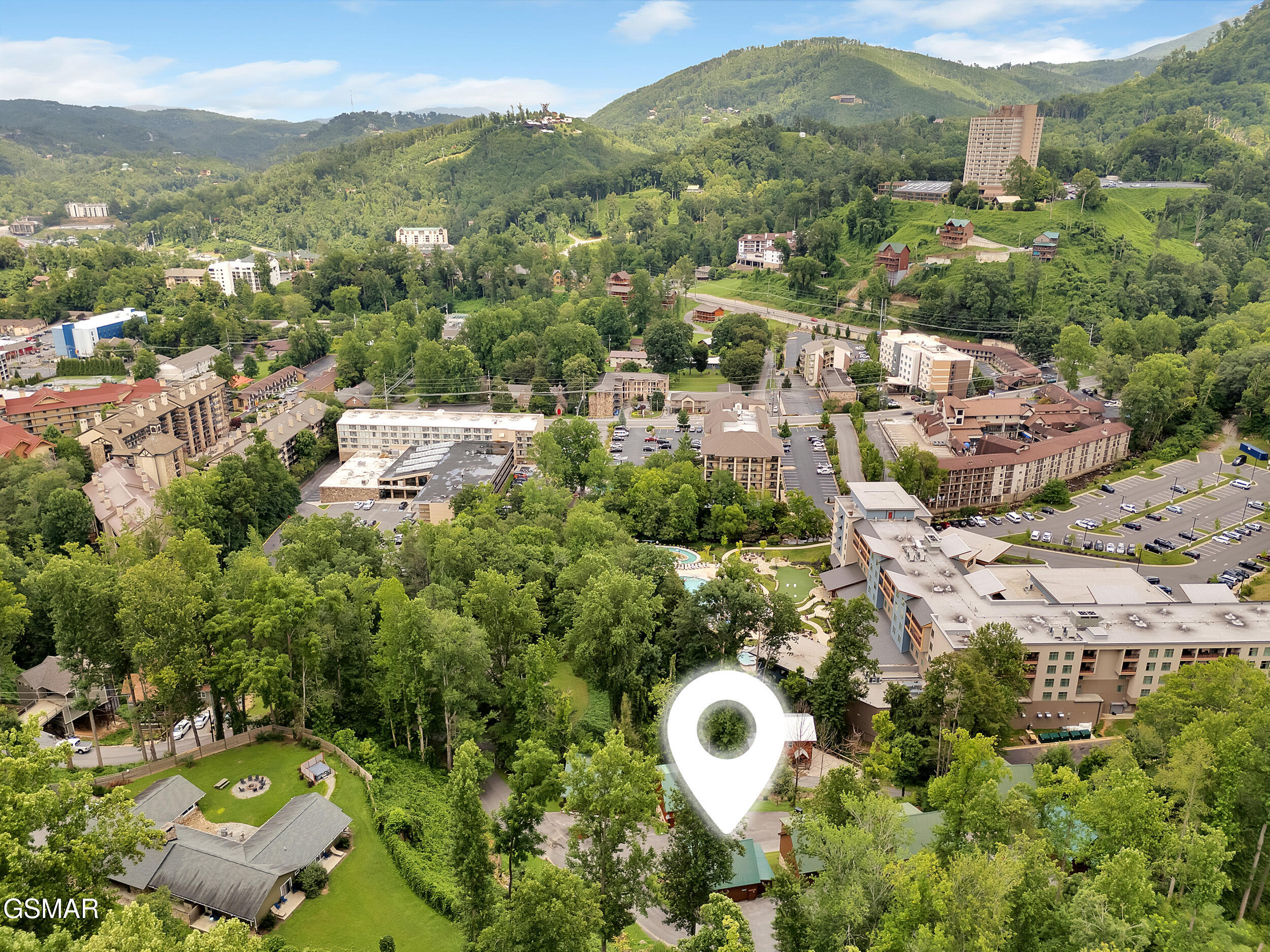 Gatlinburg, Tennessee, 37738, United States, 2 Bedrooms Bedrooms, ,2 BathroomsBathrooms,Residential,For Sale,1982435