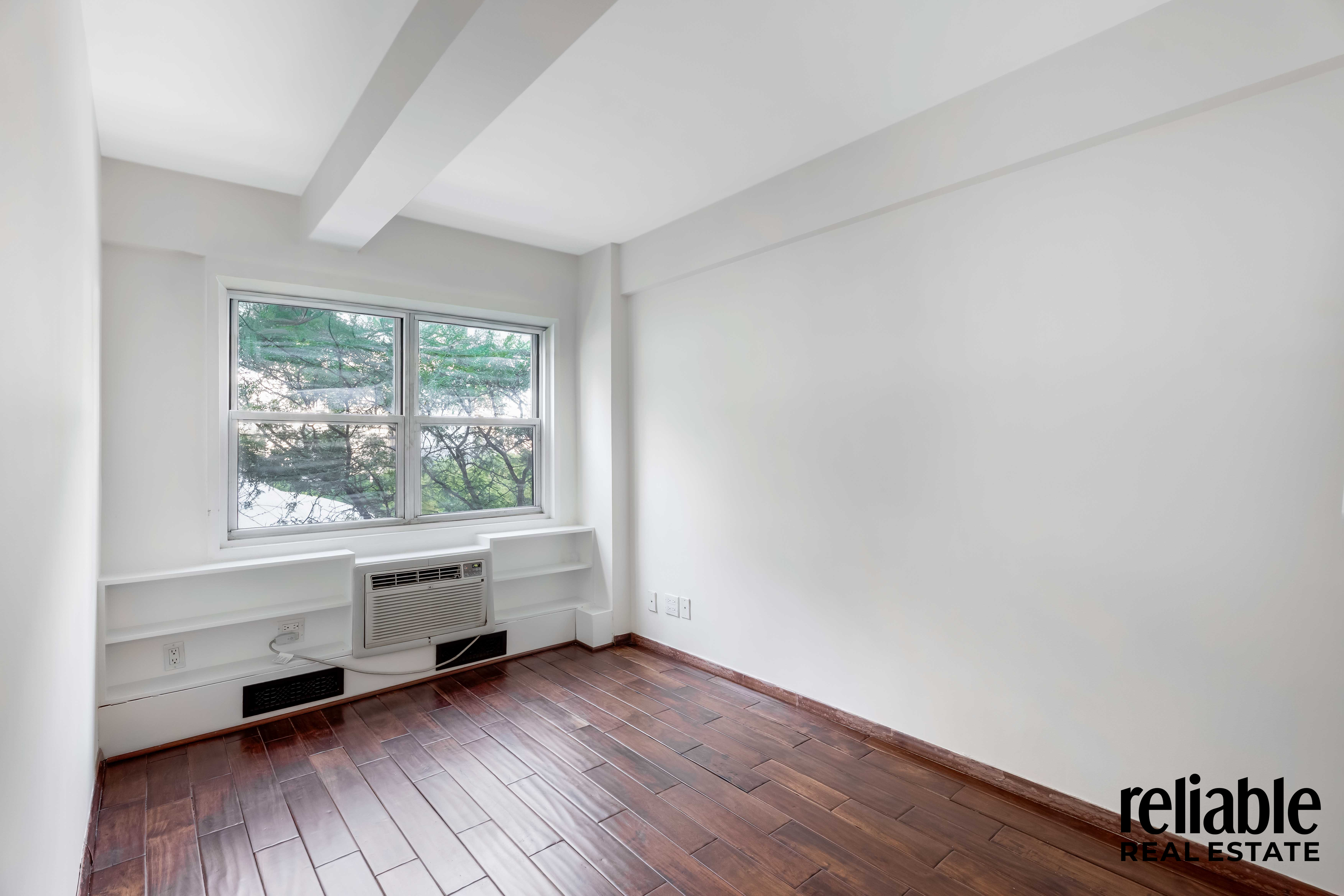 Manhattan, New York, 10022, United States, ,1 BathroomBathrooms,Residential,For Sale,1942299