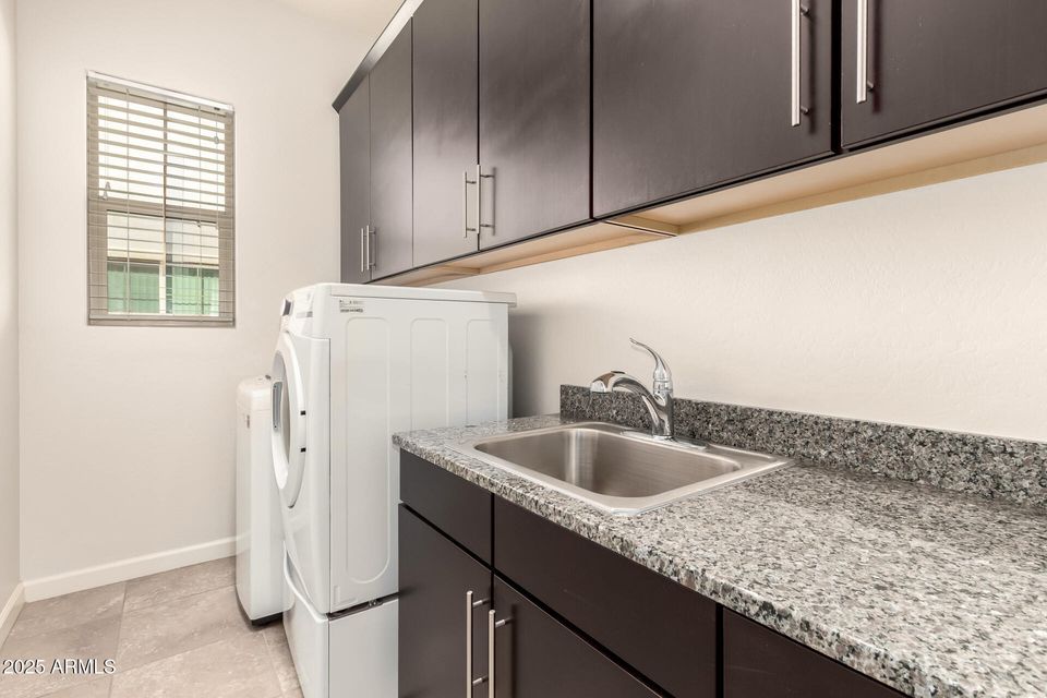 Chandler, Arizona, 85286, United States, 4 Bedrooms Bedrooms, ,Residential,For Sale,1976869