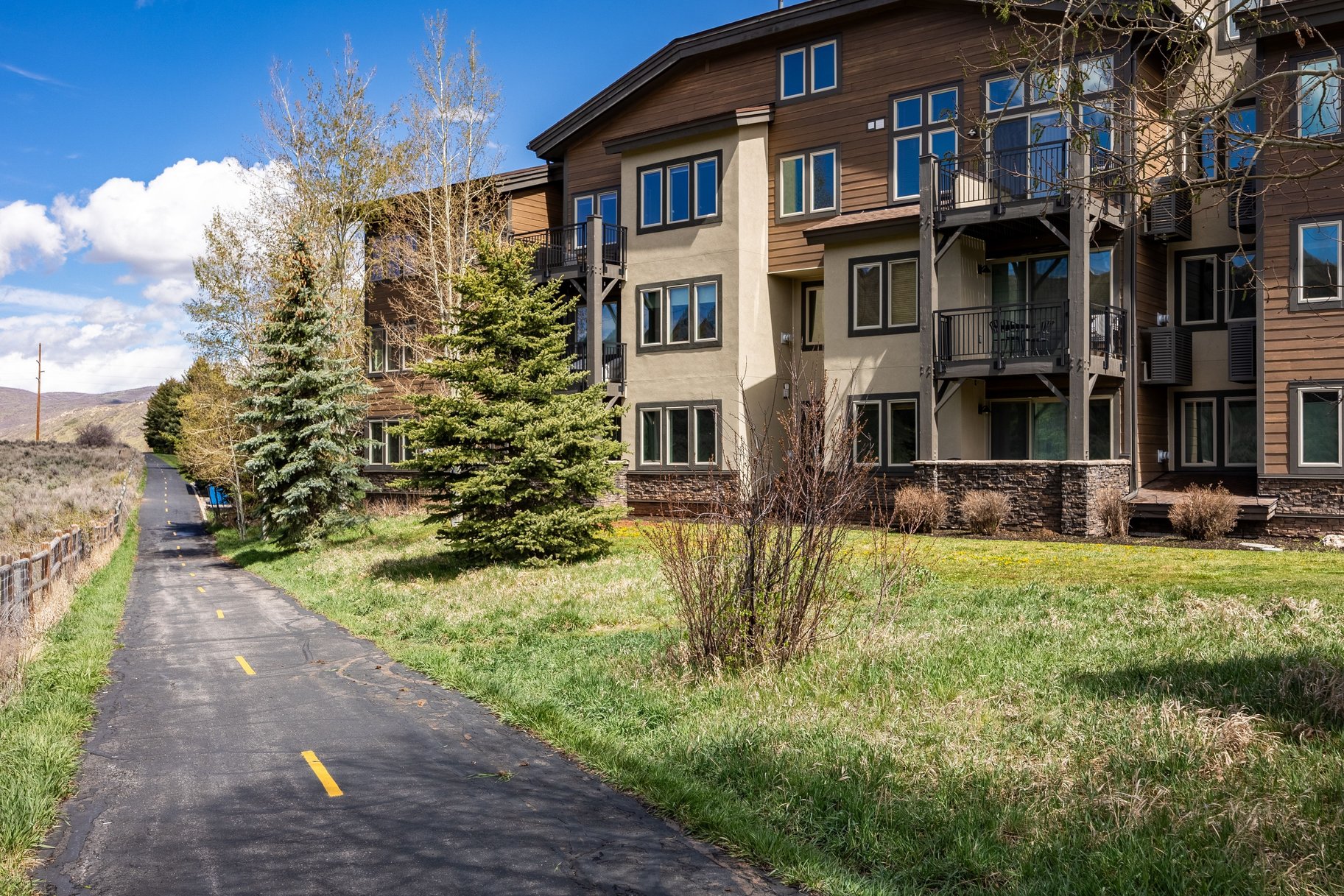  Tranquil Views and Convenient Location for Ideal Park City Living - 物件實景