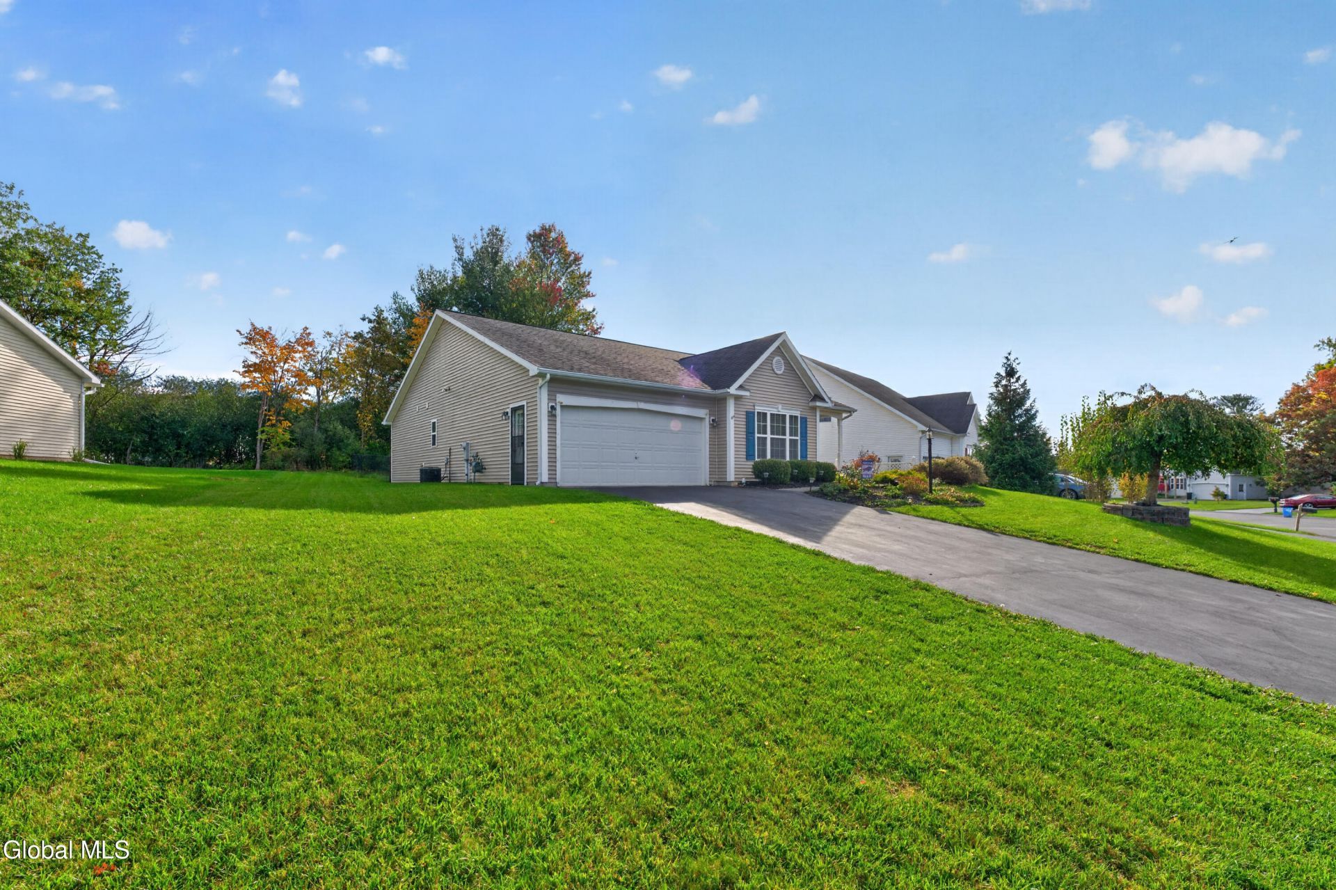 Slatestone Dr, Schenectady, NY 12302 #1