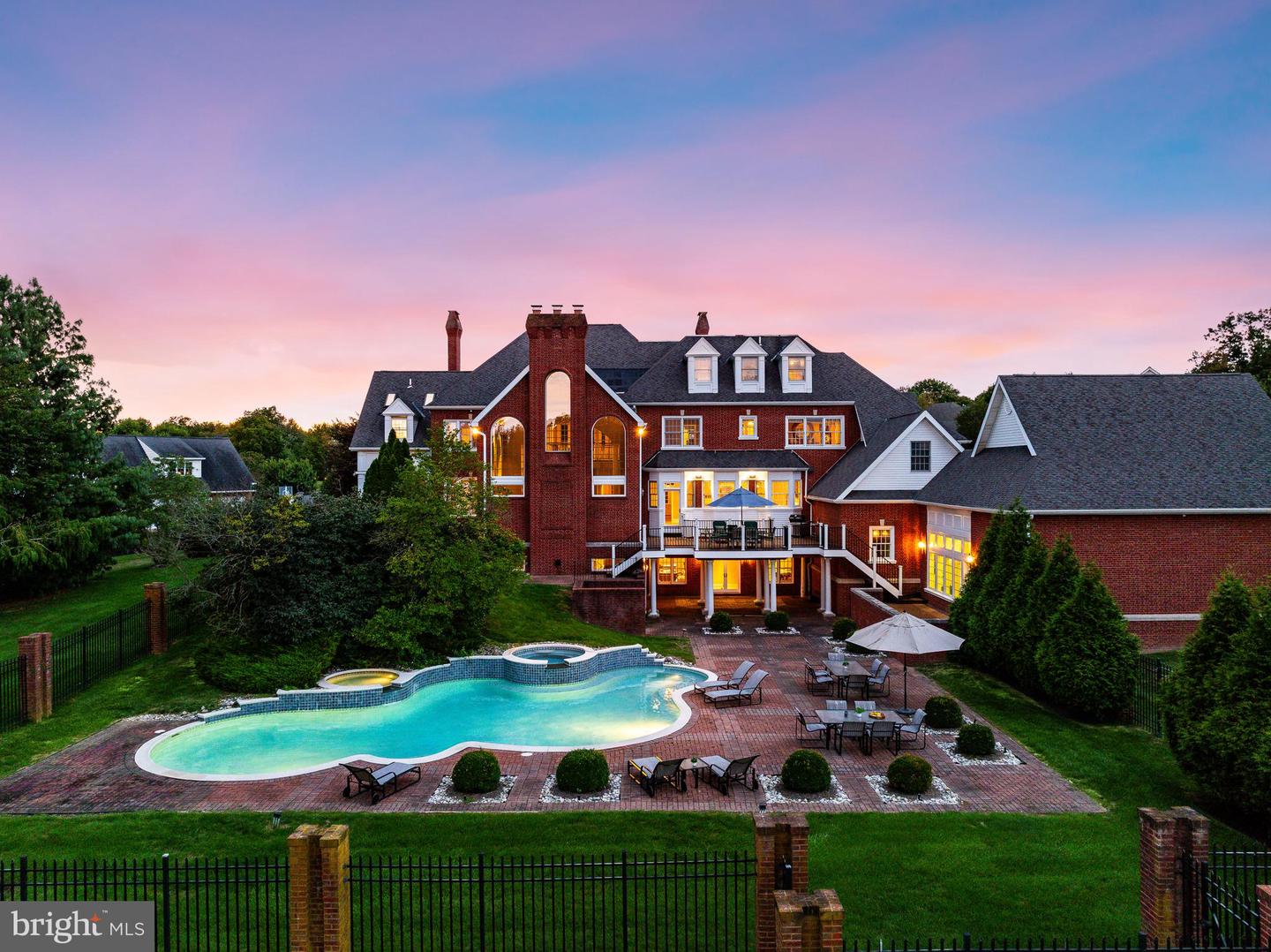 Blue Bell, Pennsylvania, 19422, United States, 5 Bedrooms Bedrooms, ,8 BathroomsBathrooms,Residential,For Sale,1940963