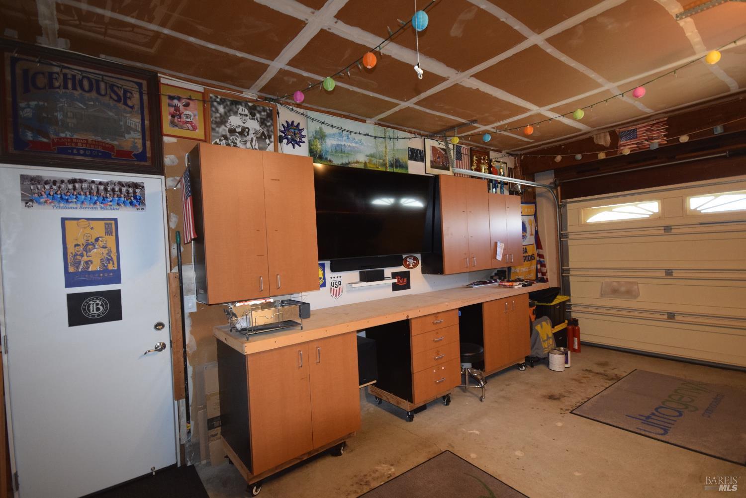 Petaluma, California, 94954, United States, 4 Bedrooms Bedrooms, ,2 BathroomsBathrooms,Residential,For Sale,1921484