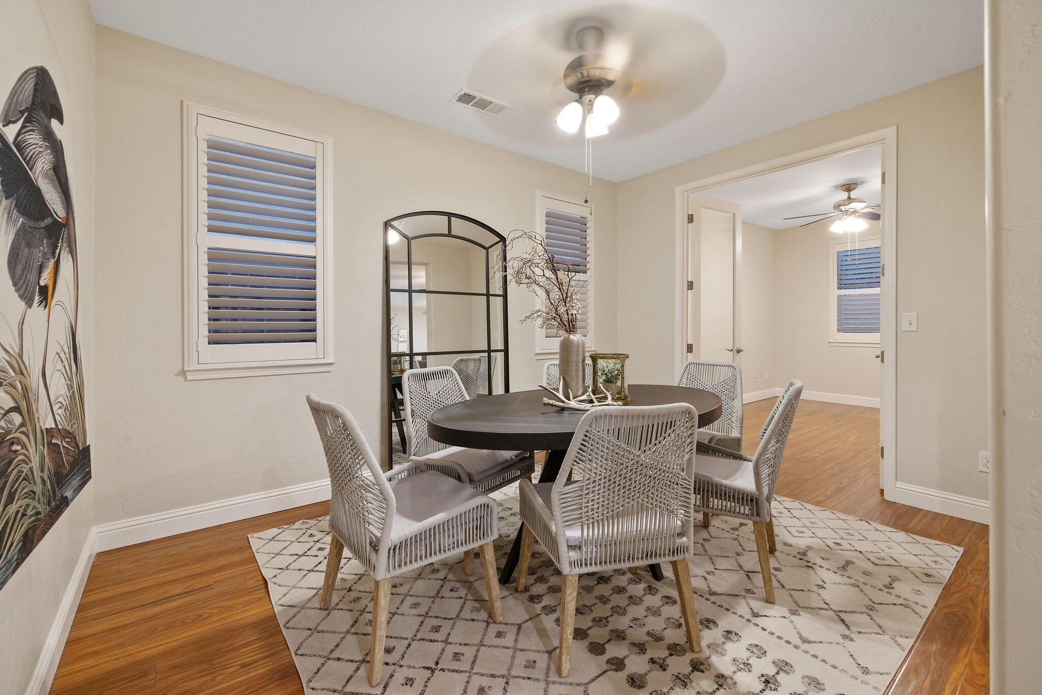 Visalia, California, 93277, United States, 3 Bedrooms Bedrooms, ,2 BathroomsBathrooms,Residential,For Sale,1937034