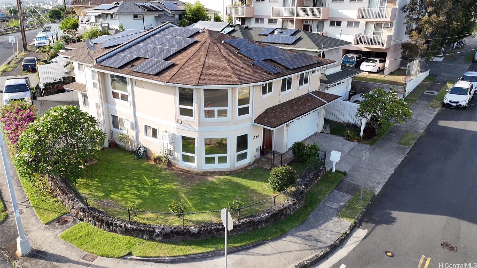 Honolulu, Hawaii, 96813, United States, 4 Bedrooms Bedrooms, ,3 BathroomsBathrooms,Residential,For Sale,1847375