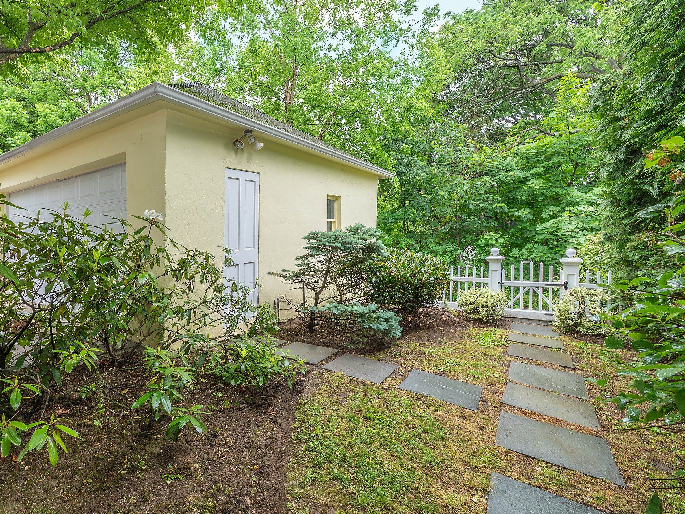  28 Monroe Street, Port Washington, NY, 11050 - 物件實景