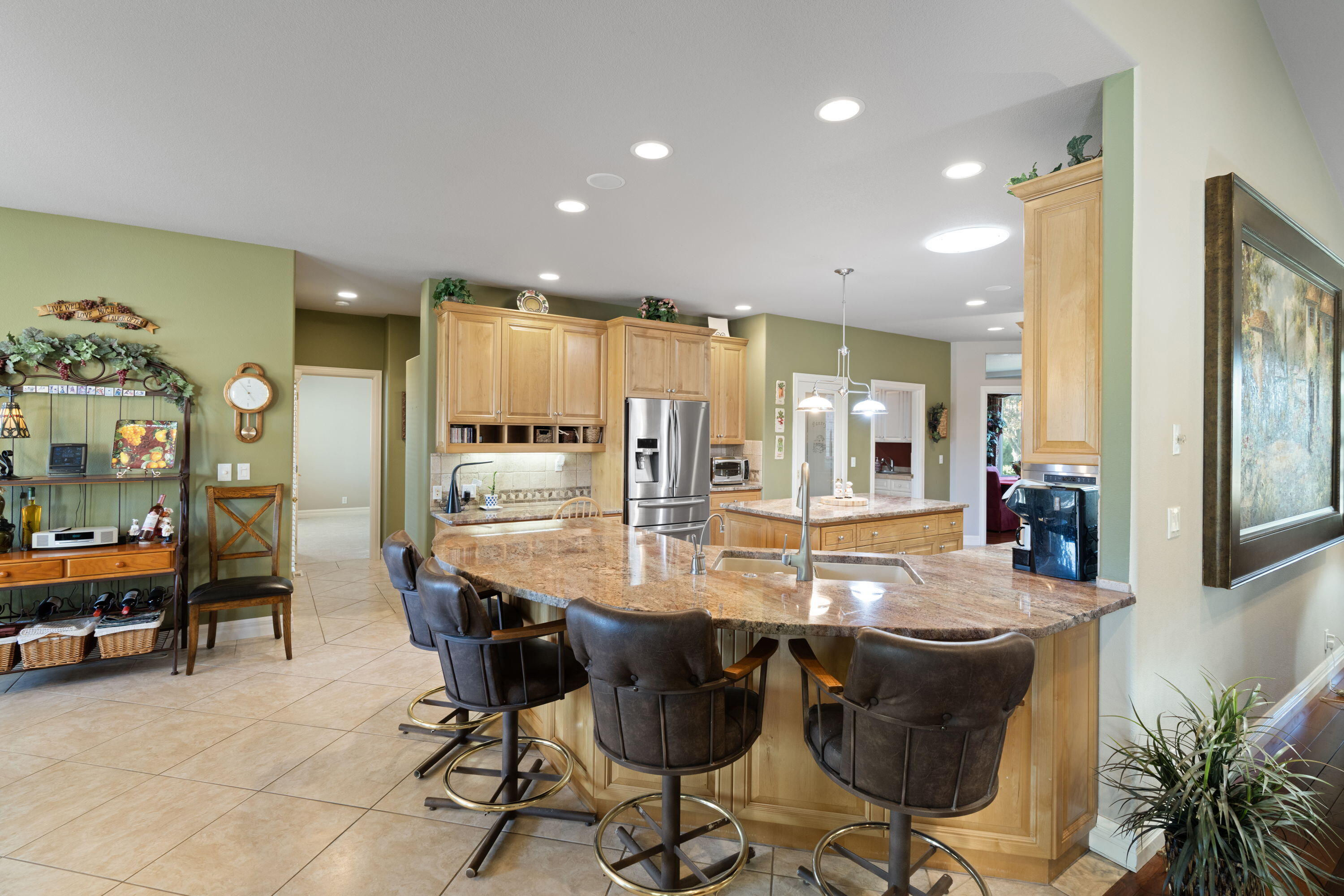 Redmond, Oregon, 97756, United States, 3 Bedrooms Bedrooms, ,3 BathroomsBathrooms,Residential,For Sale,1926997