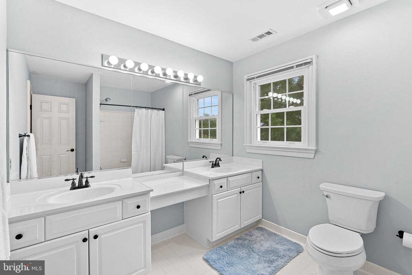 Waterford, Virginia, 20197, United States, 5 Bedrooms Bedrooms, ,4 BathroomsBathrooms,Residential,For Sale,1940957