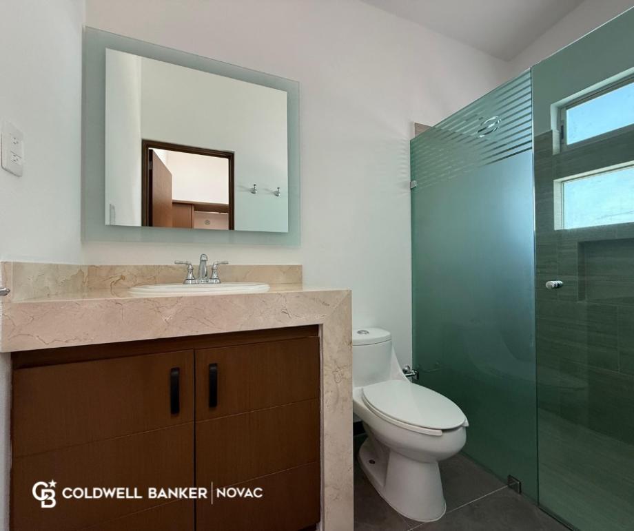 Atizapán de Zaragoza, Estado de méxico, 52936, Mexico, 4 Bedrooms Bedrooms, ,4 BathroomsBathrooms,Residential,For Sale,1770960