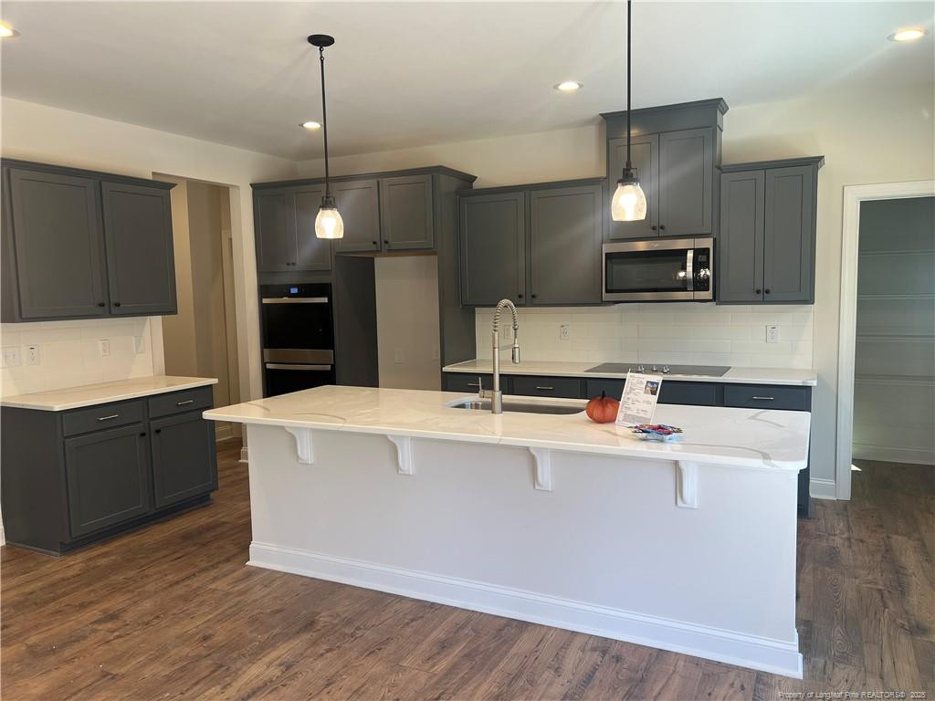 Fayetteville, North Carolina, 28311, United States, 4 Bedrooms Bedrooms, ,3 BathroomsBathrooms,Residential,For Sale,1867693