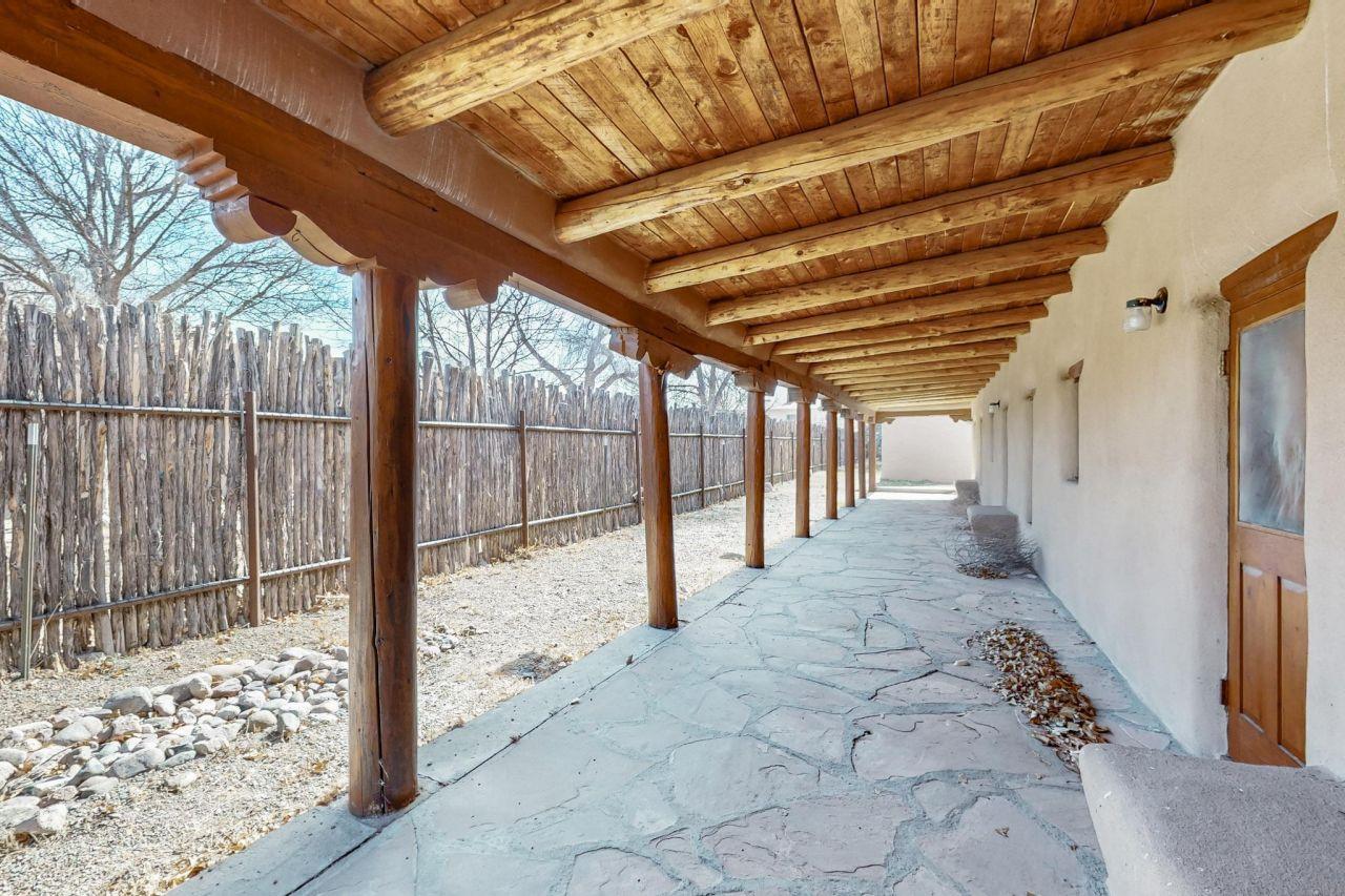 Espanola, New Mexico, 87532, United States, 5 Bedrooms Bedrooms, ,3 BathroomsBathrooms,Residential,For Sale,1762184