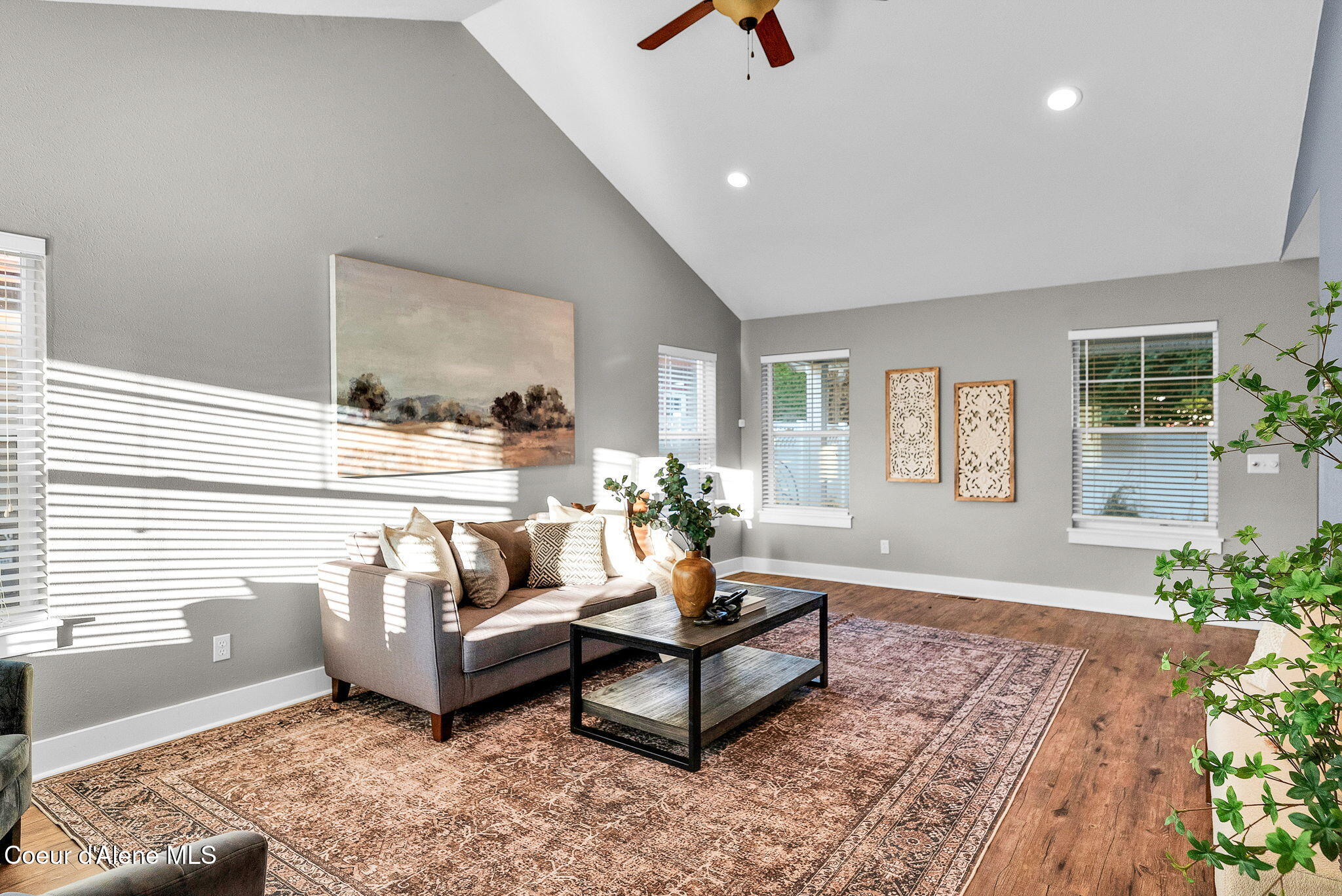 Coeur D'alene, Idaho, 83815, United States, 3 Bedrooms Bedrooms, ,2 BathroomsBathrooms,Residential,For Sale,1965651