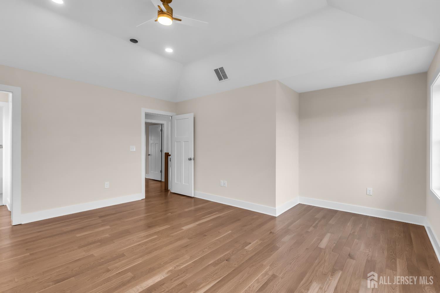 1216 - Perth Amboy, New Jersey, 08861, United States, 4 Bedrooms Bedrooms, ,3 BathroomsBathrooms,Residential,For Sale,1988550