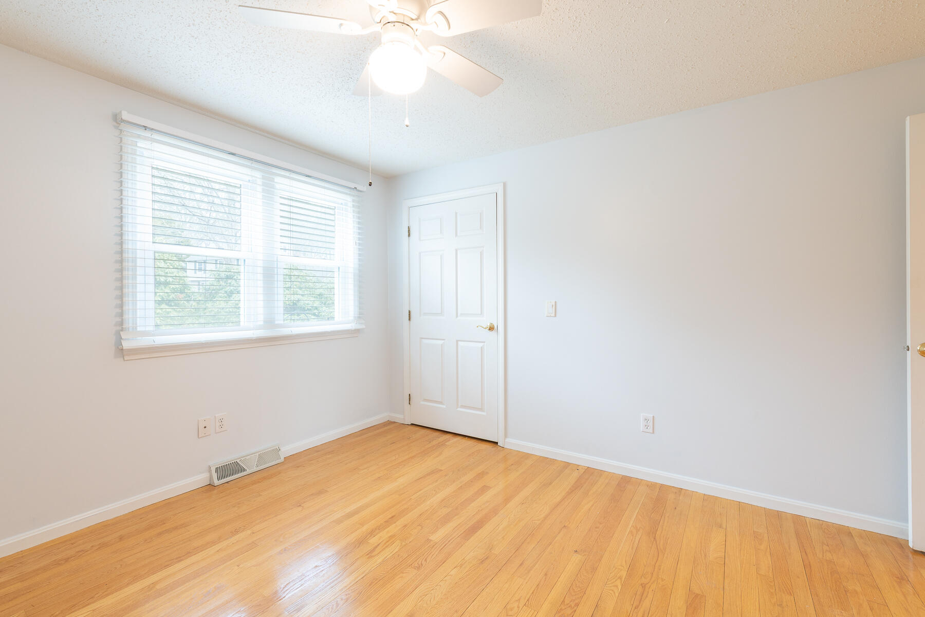  12 Quail Hollow Circle - 物件實景