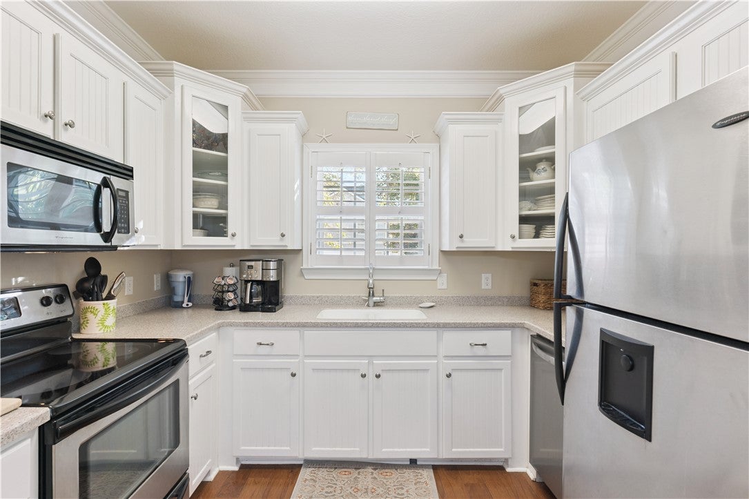 St Simons Island, Georgia, 31522, United States, 3 Bedrooms Bedrooms, ,3 BathroomsBathrooms,Residential,For Sale,1994526