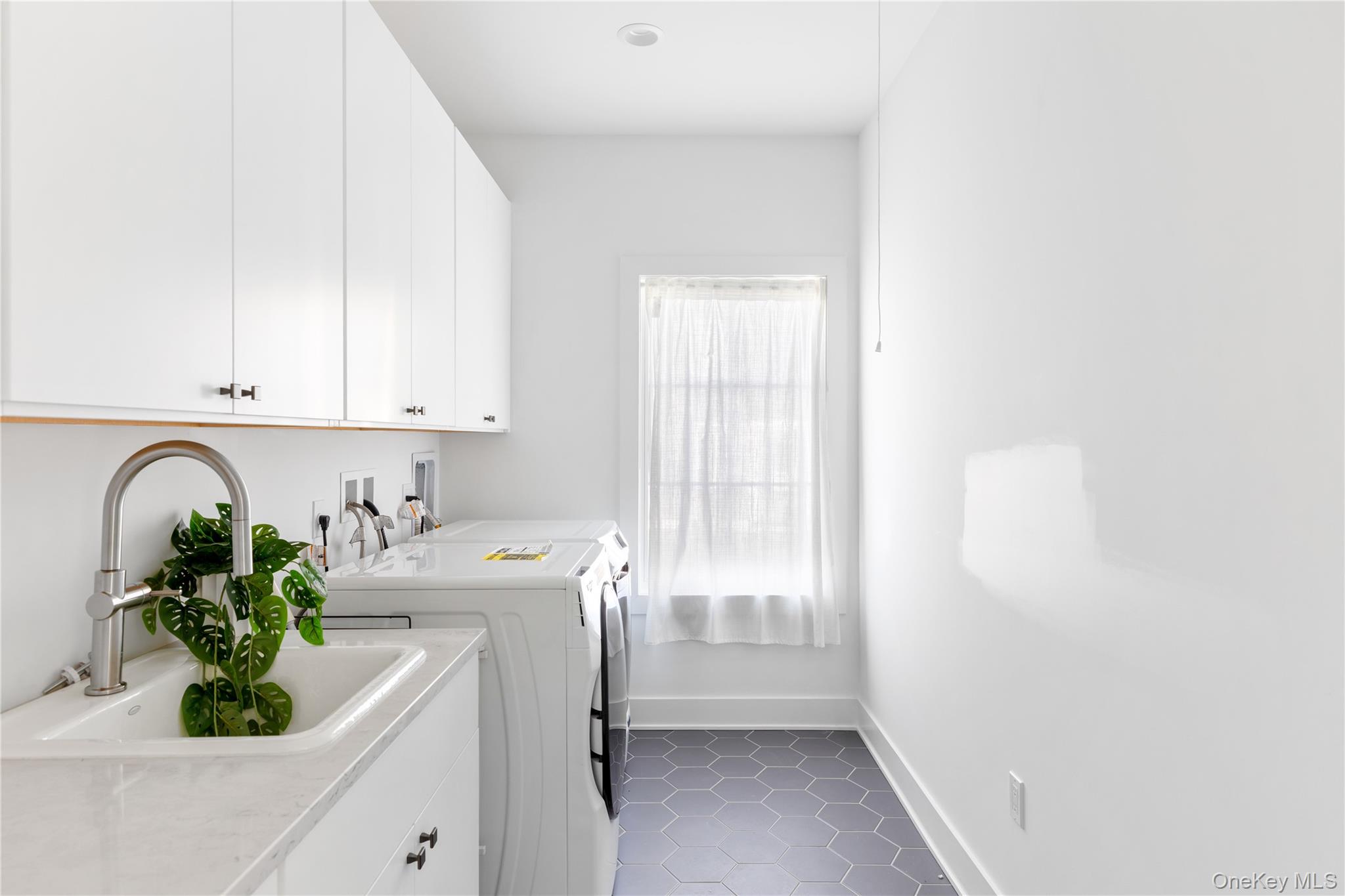  1 Sequoia Circle, Manhasset, NY, 11030 - 物件實景