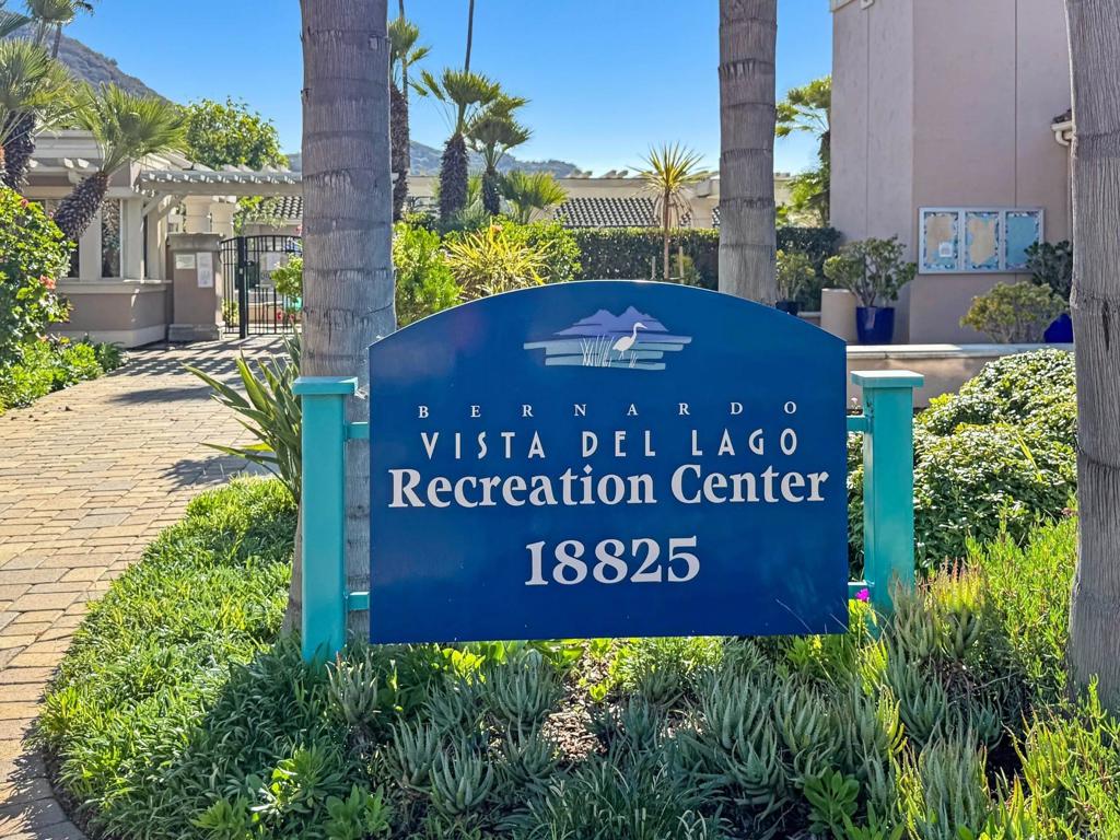 San Diego, California, 92128, United States, 2 Bedrooms Bedrooms, ,2 BathroomsBathrooms,Residential,For Sale,2001804