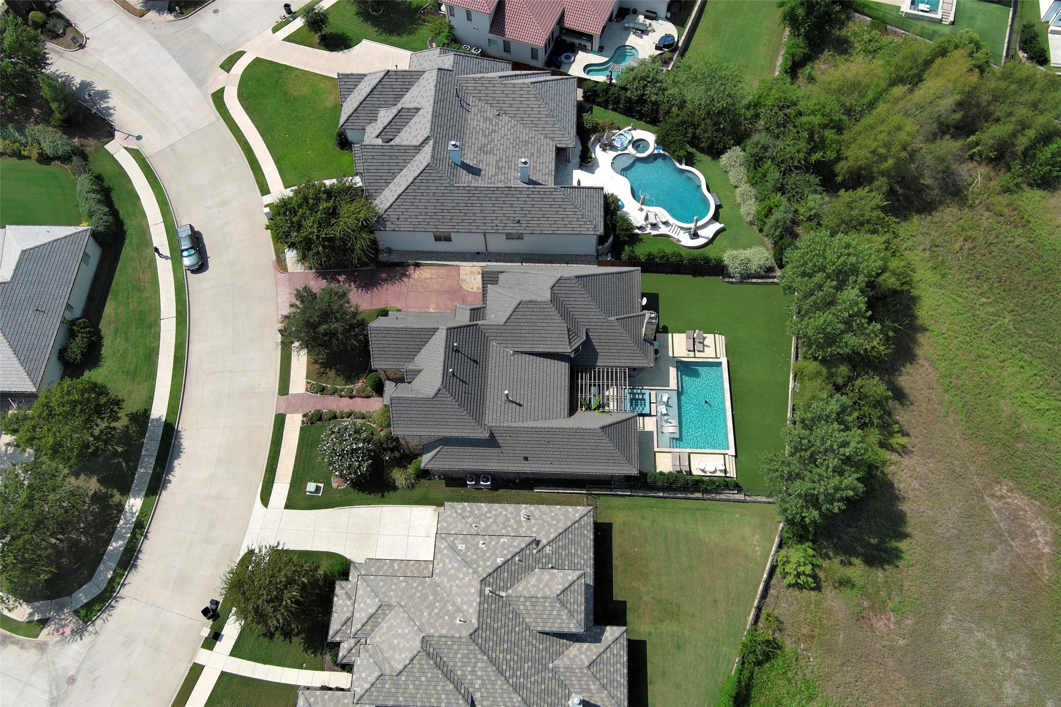 Benbrook, Texas, 76126, United States, 4 Bedrooms Bedrooms, ,5 BathroomsBathrooms,Residential,For Sale,1958044