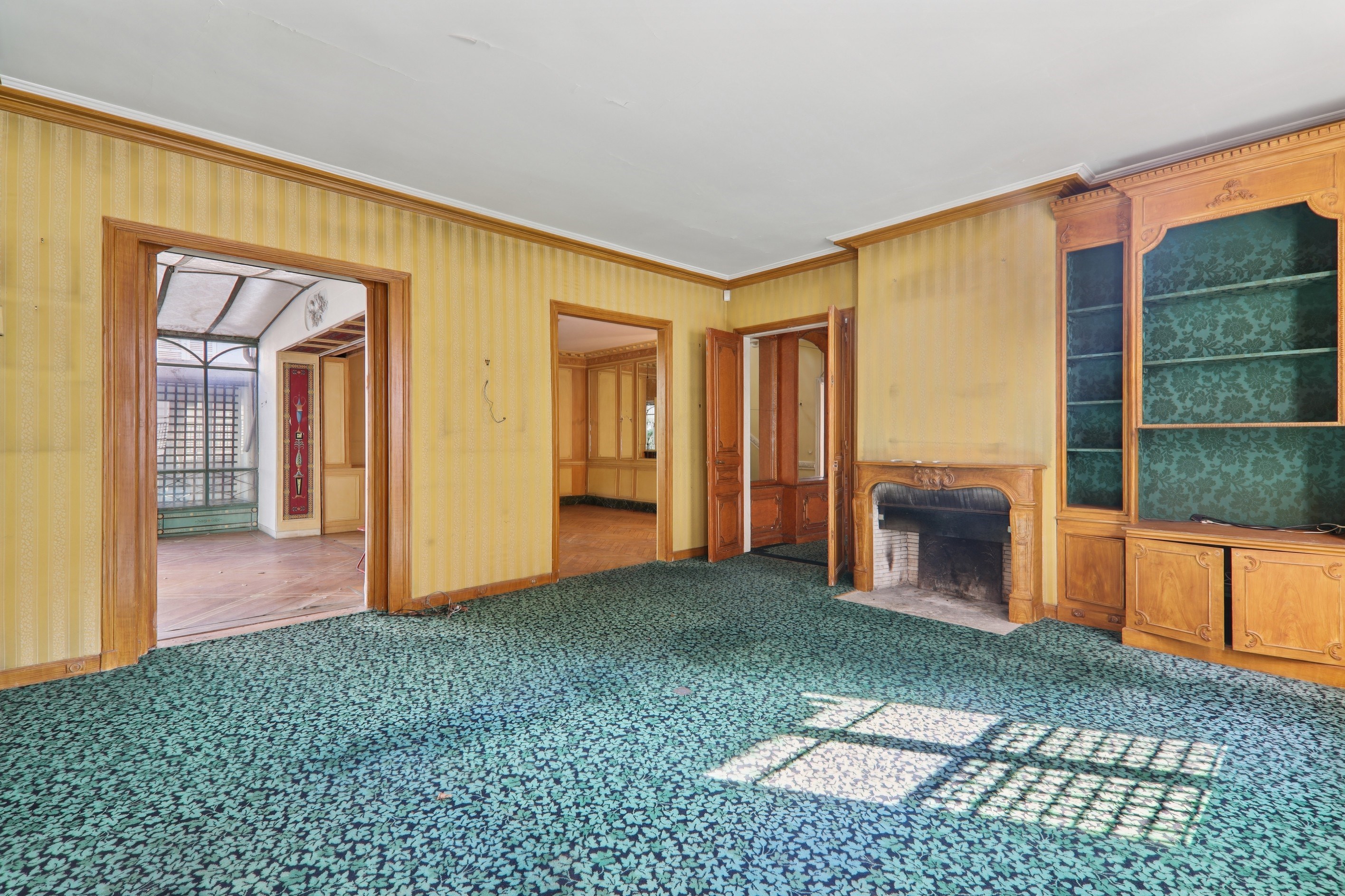  Rare townhouse to be fully renovated, with private garden view on the Eiffel To… - 物件實景