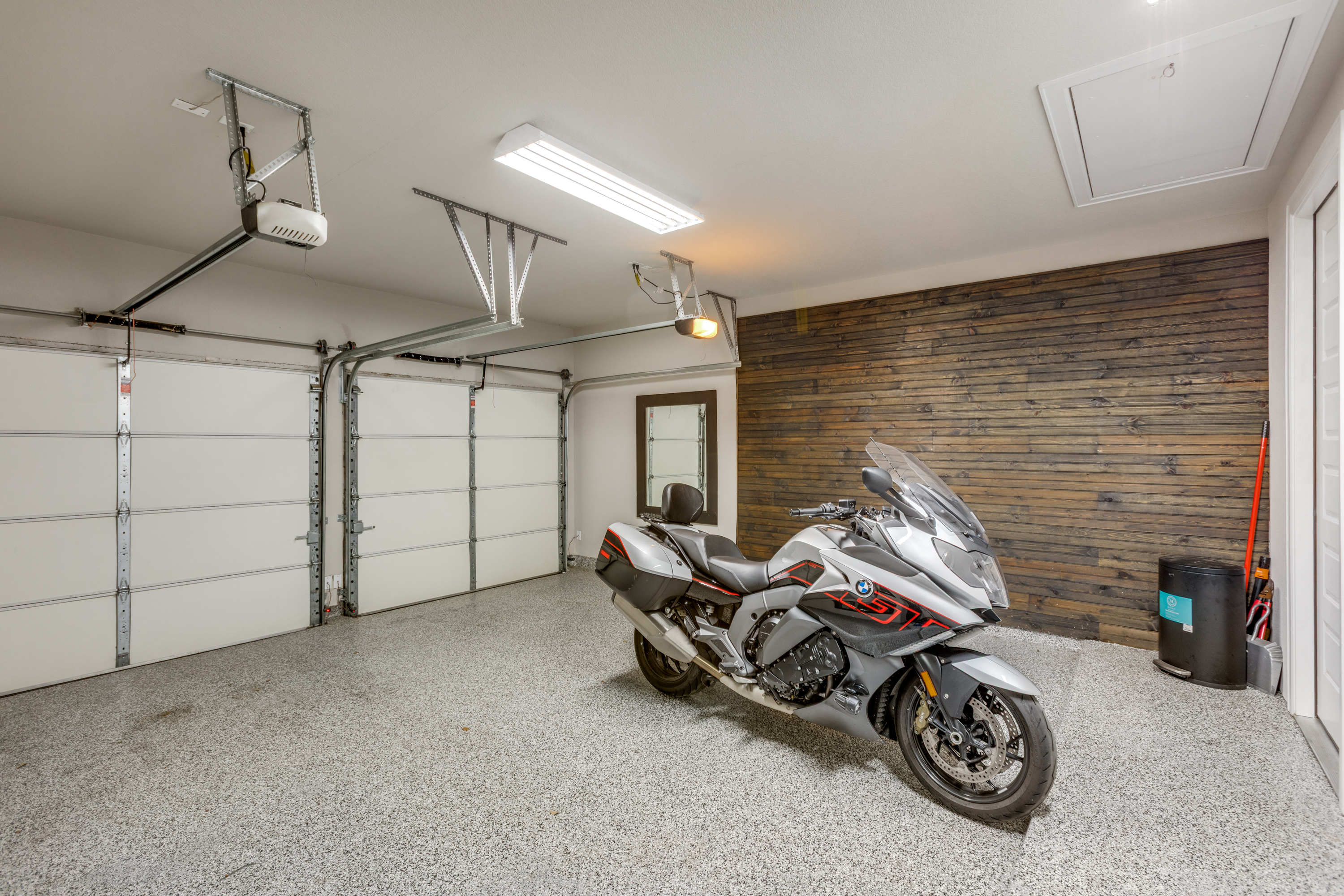  Sophisticated Open-Concept Living - 物件實景