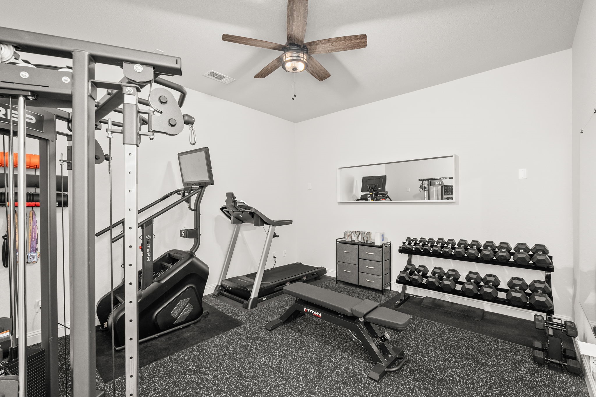 McKinney, Texas, 75071, United States, 4 Bedrooms Bedrooms, ,3 BathroomsBathrooms,Residential,For Sale,1992120