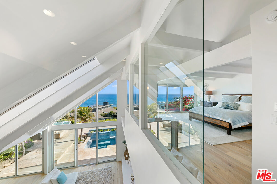 Malibu, California, 90265, United States, 3 Bedrooms Bedrooms, ,4 BathroomsBathrooms,Residential,For Sale,1807694