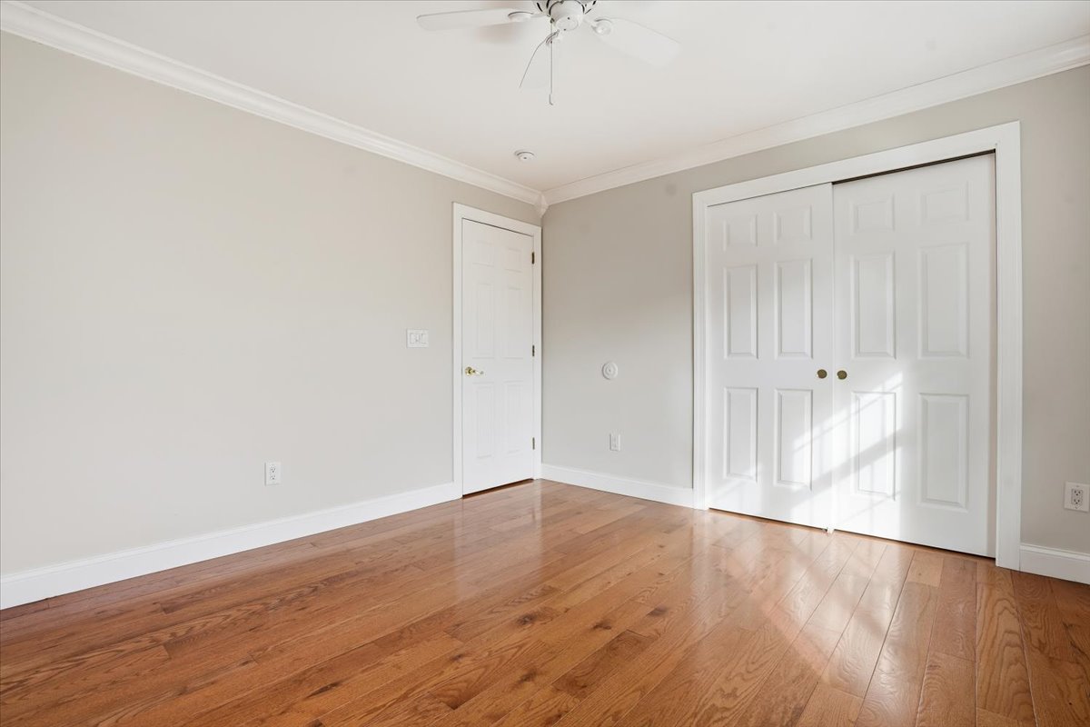 Milford, Pennsylvania, 18337, United States, 4 Bedrooms Bedrooms, ,3 BathroomsBathrooms,Residential,For Sale,2013781