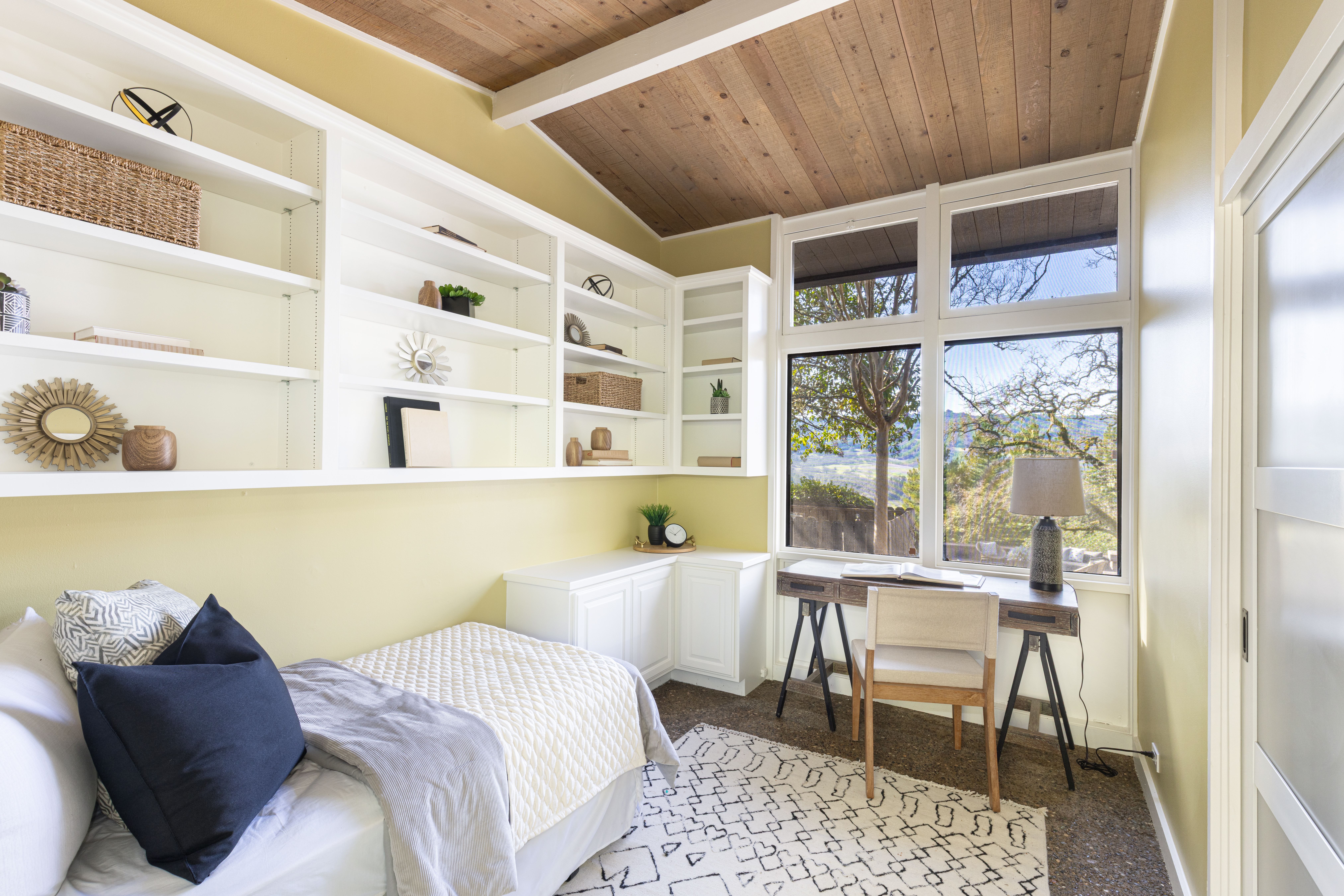  Mid-Century Contemporary Gem on 33 Acres - 物件實景