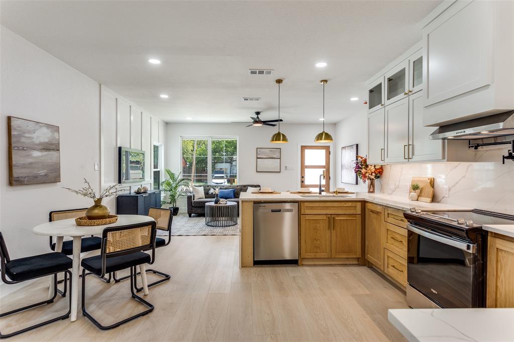 Fort Worth, Texas, 76109, United States, 4 Bedrooms Bedrooms, ,3 BathroomsBathrooms,Residential,For Sale,1974156