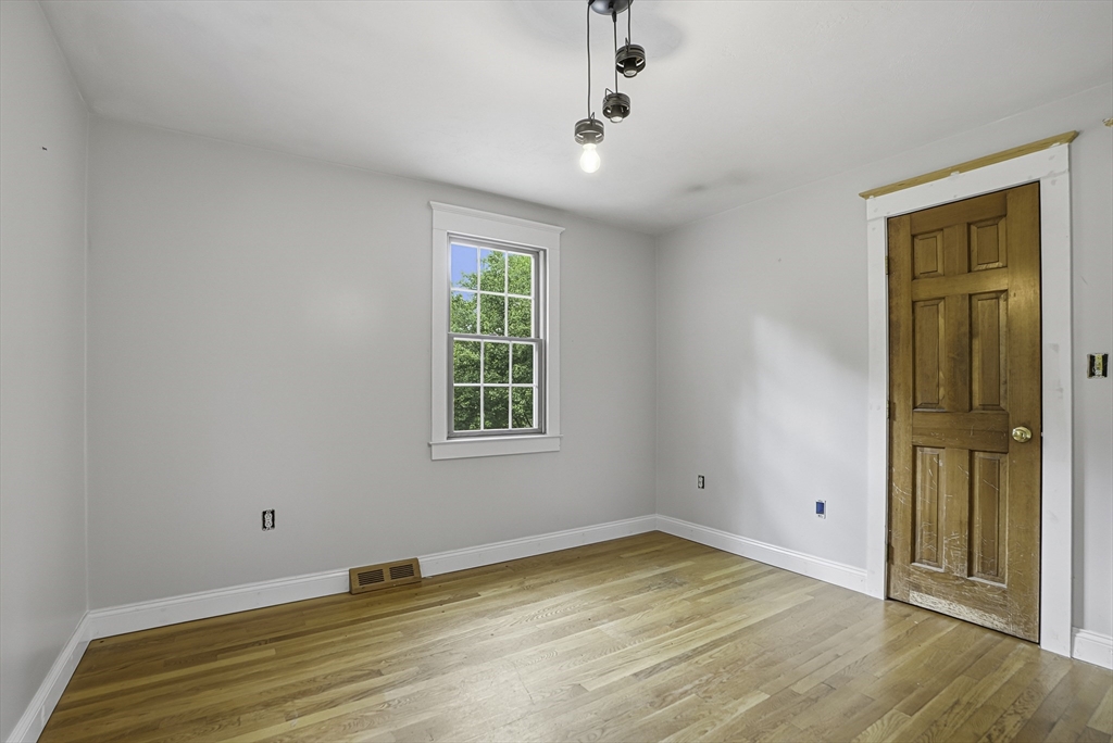Franklin, Massachusetts, 02038, United States, 3 Bedrooms Bedrooms, ,Residential,For Sale,2048038