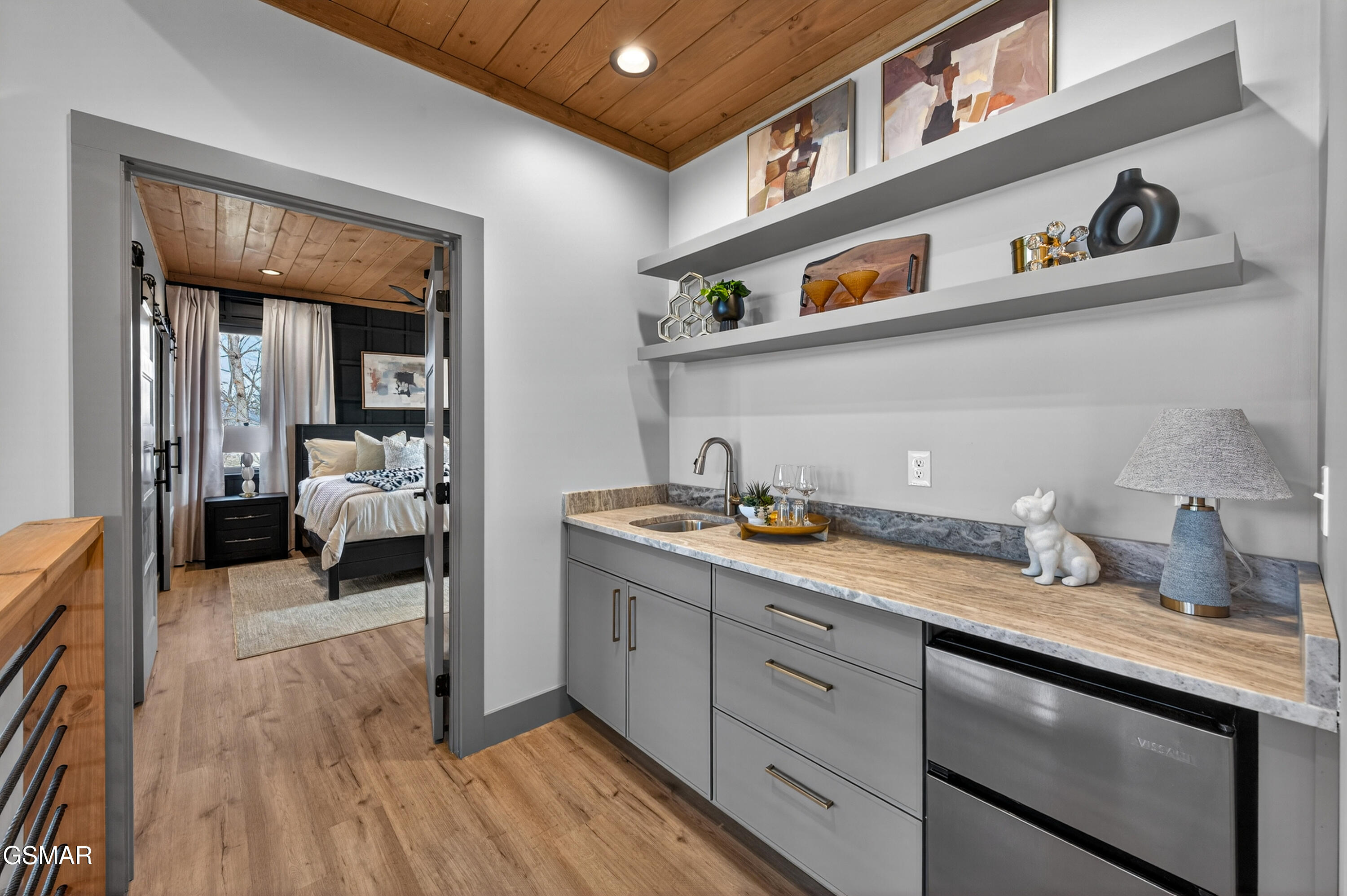 Sevierville, Tennessee, 37862, United States, 5 Bedrooms Bedrooms, ,7 BathroomsBathrooms,Residential,For Sale,2008149