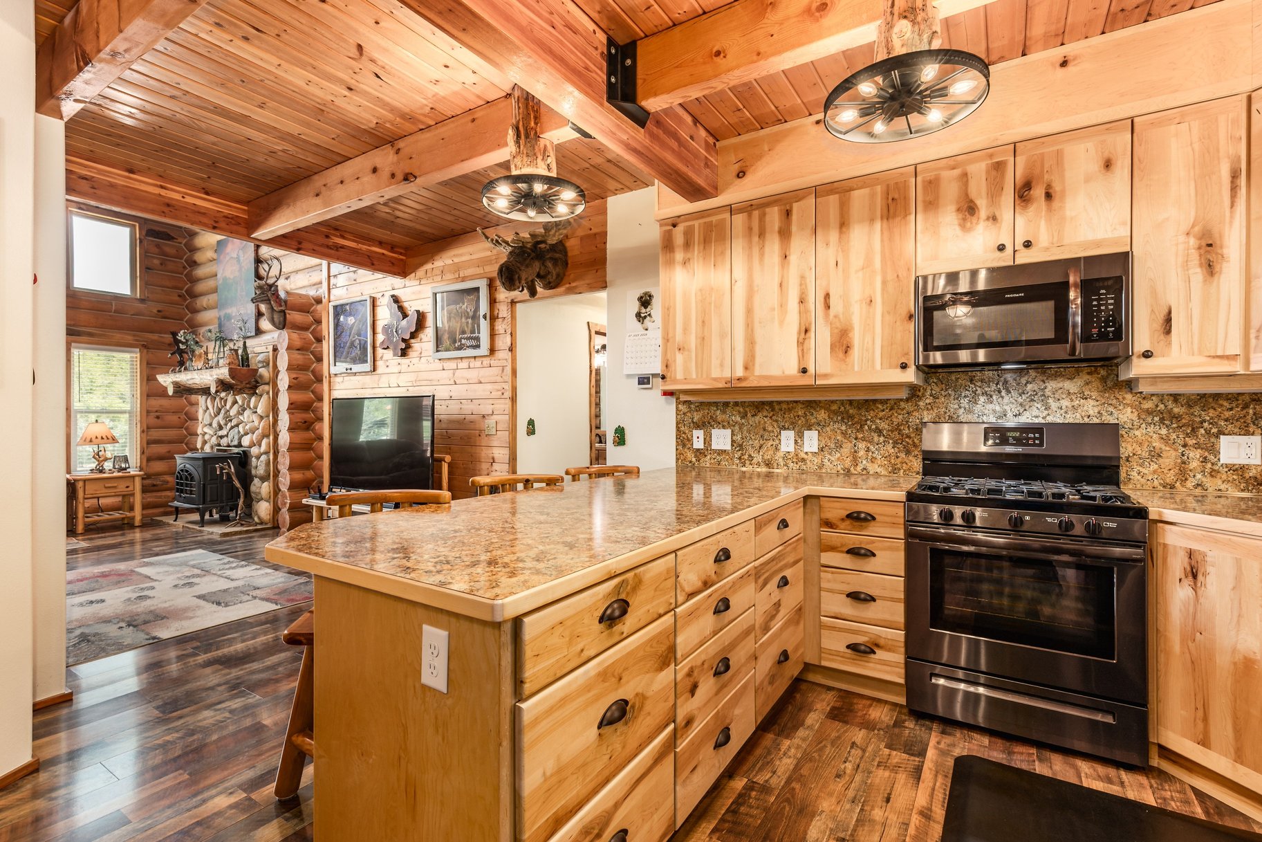  The Kind of Cabin Nobody Wants to Leave — For Sale in Fruitland, Utah - 物件實景