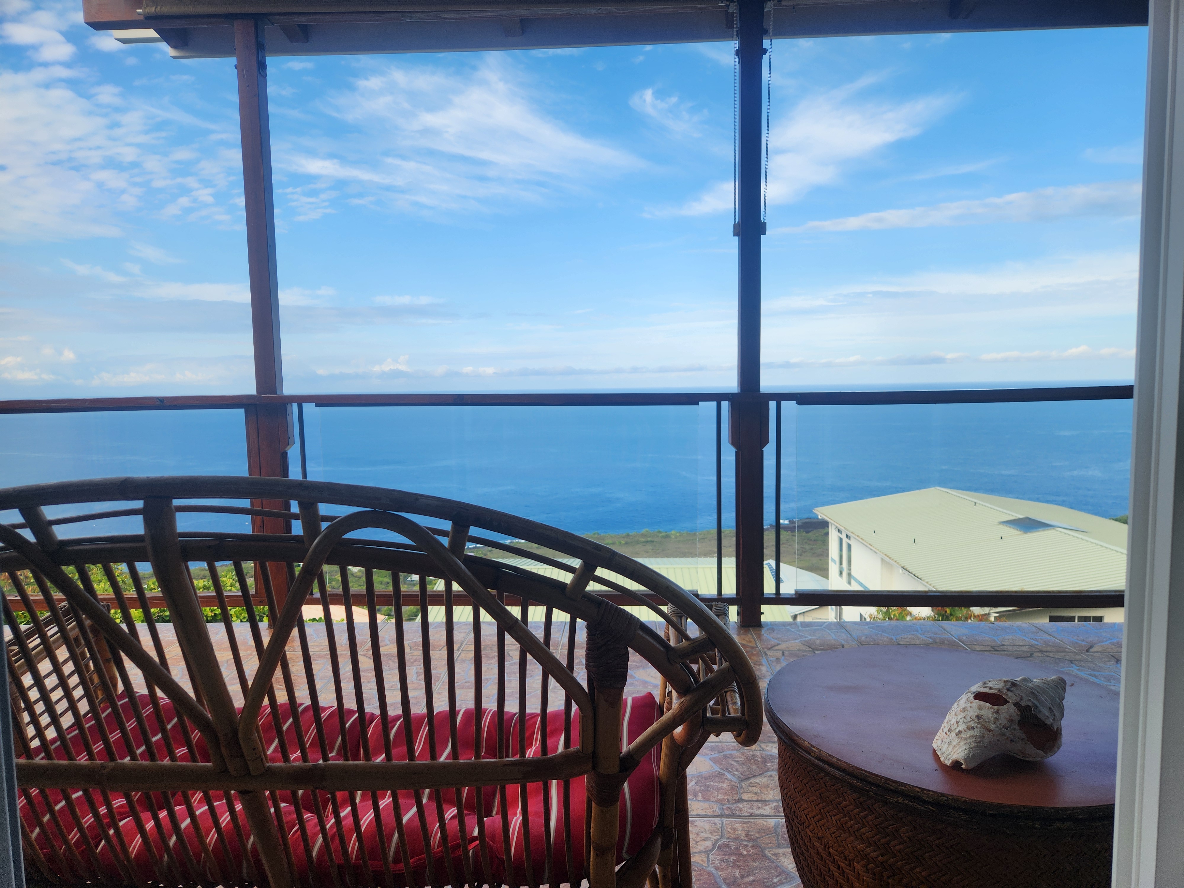 Captain Cook, Hawaii, 96704, United States, 2 Bedrooms Bedrooms, ,2 BathroomsBathrooms,Residential,For Sale,1989254