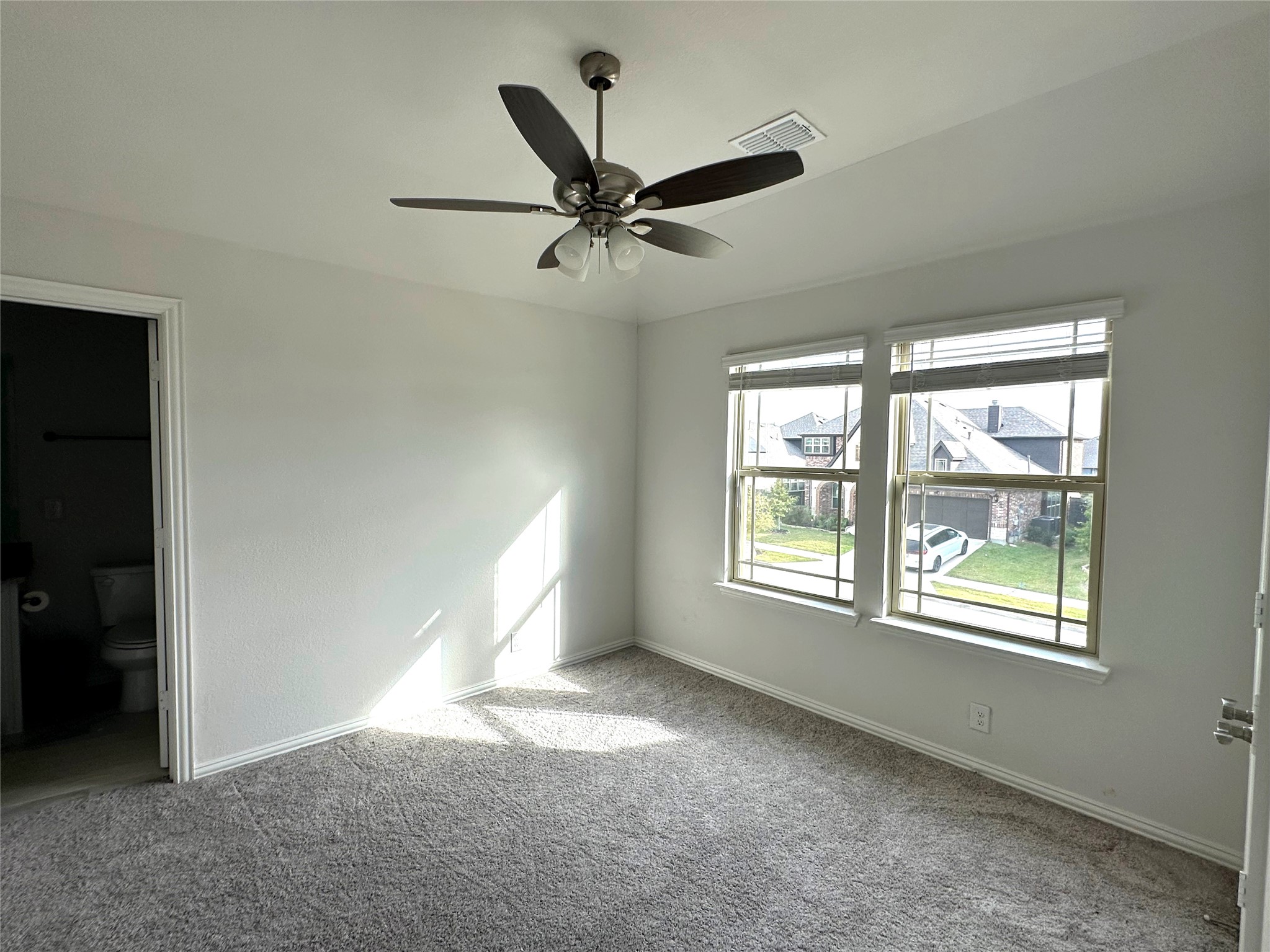 Little Elm, Texas, 76227, United States, 5 Bedrooms Bedrooms, ,4 BathroomsBathrooms,Residential,For Sale,1971561