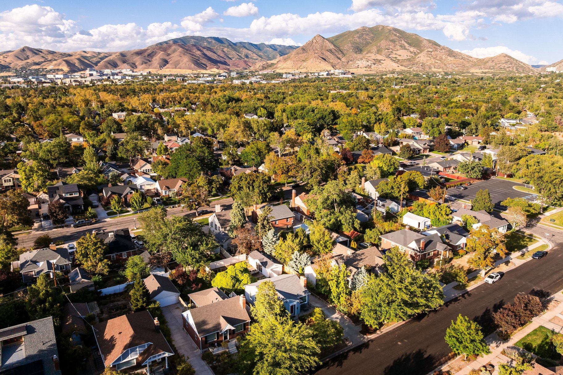  Classic Charm, Modern Updates in Coveted Wasatch Hollow - 物件實景