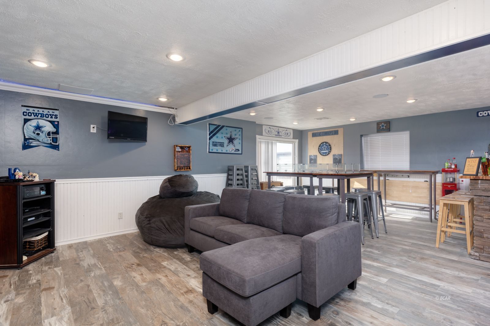 Elko, Nevada, 89801, United States, 5 Bedrooms Bedrooms, ,3 BathroomsBathrooms,Residential,For Sale,1691636