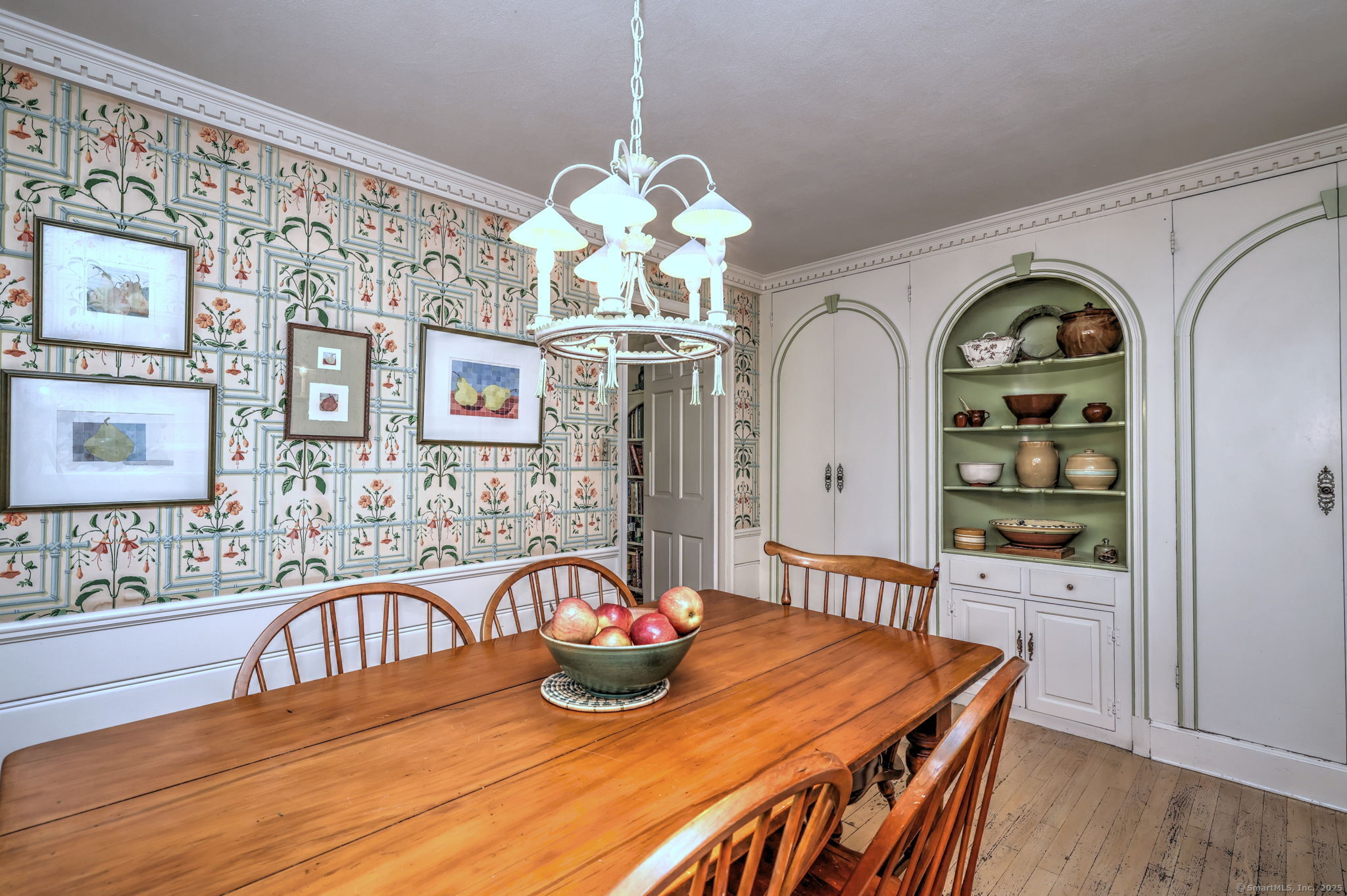 Woodbridge, Connecticut, 06525, United States, 4 Bedrooms Bedrooms, ,4 BathroomsBathrooms,Residential,For Sale,1902823