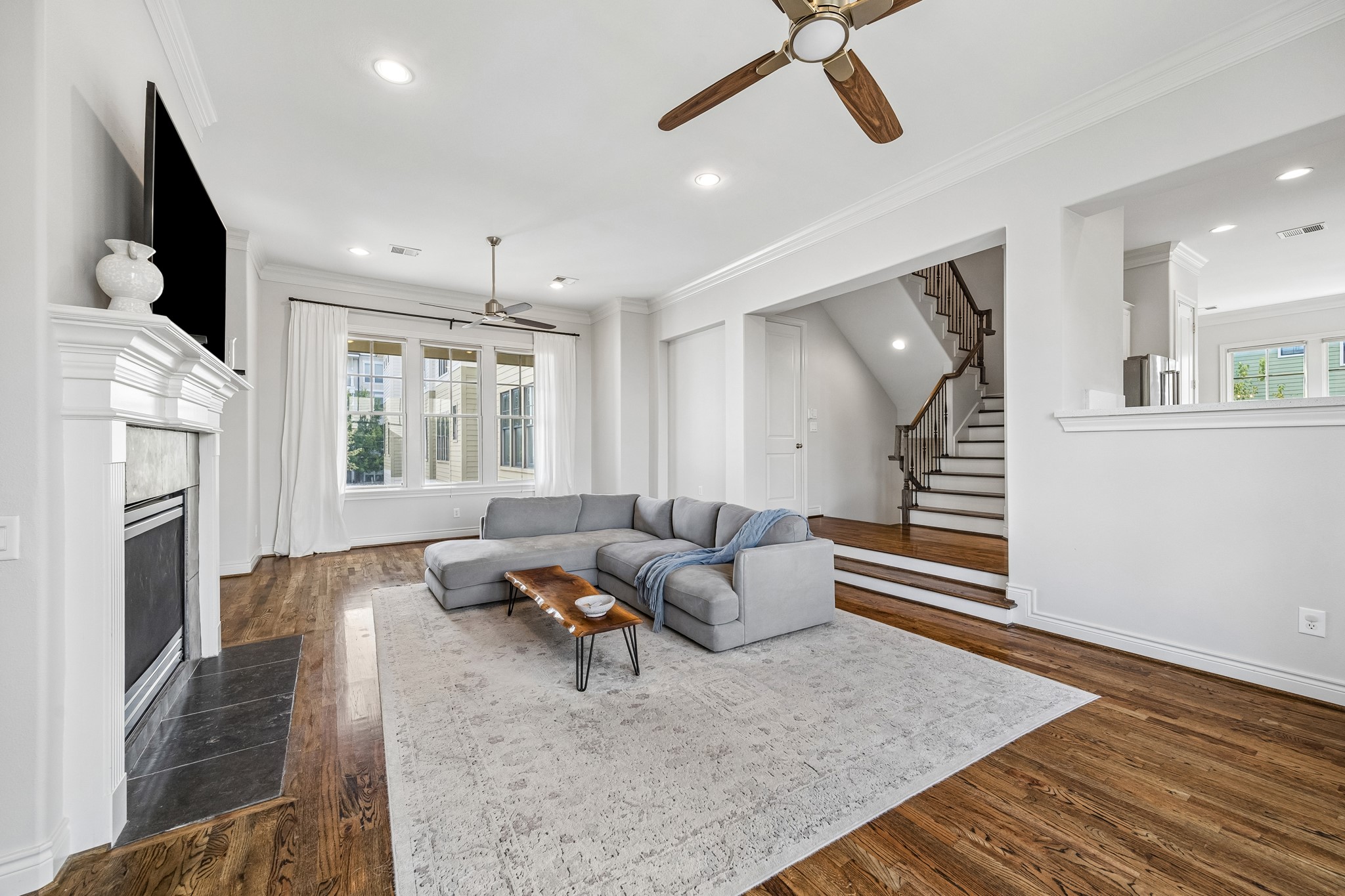  539 W 25th Street A - 物件實景