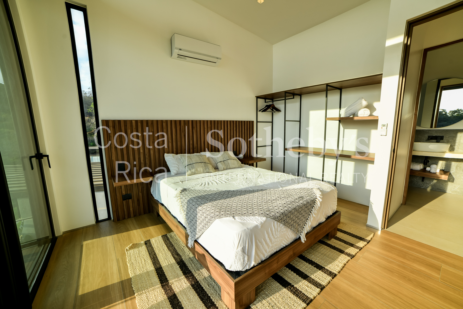  Panoramic Ocean & Mountain View Home - 物件實景
