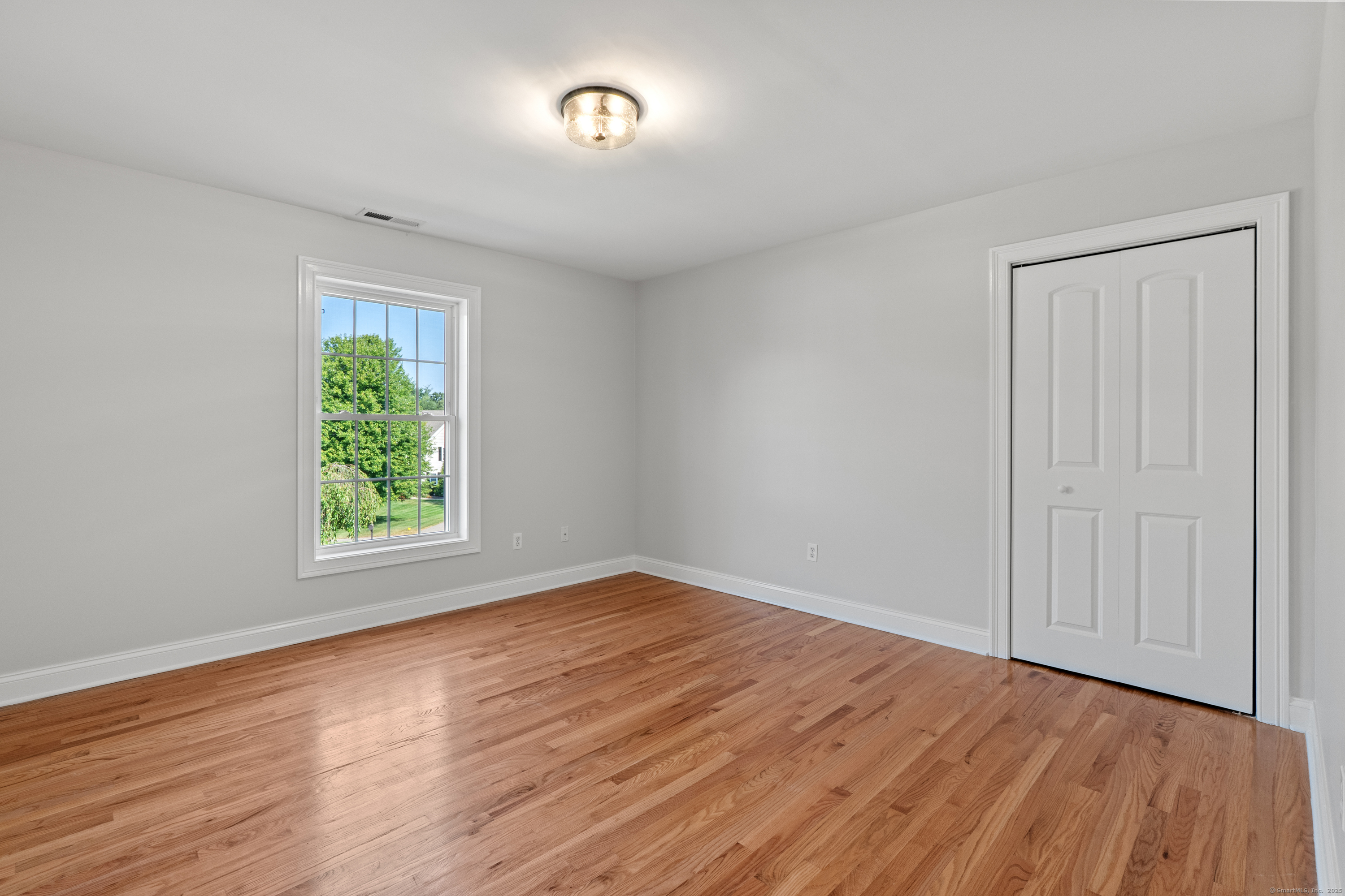 Manchester, Connecticut, 06040, United States, 4 Bedrooms Bedrooms, ,3 BathroomsBathrooms,Residential,For Sale,1919833
