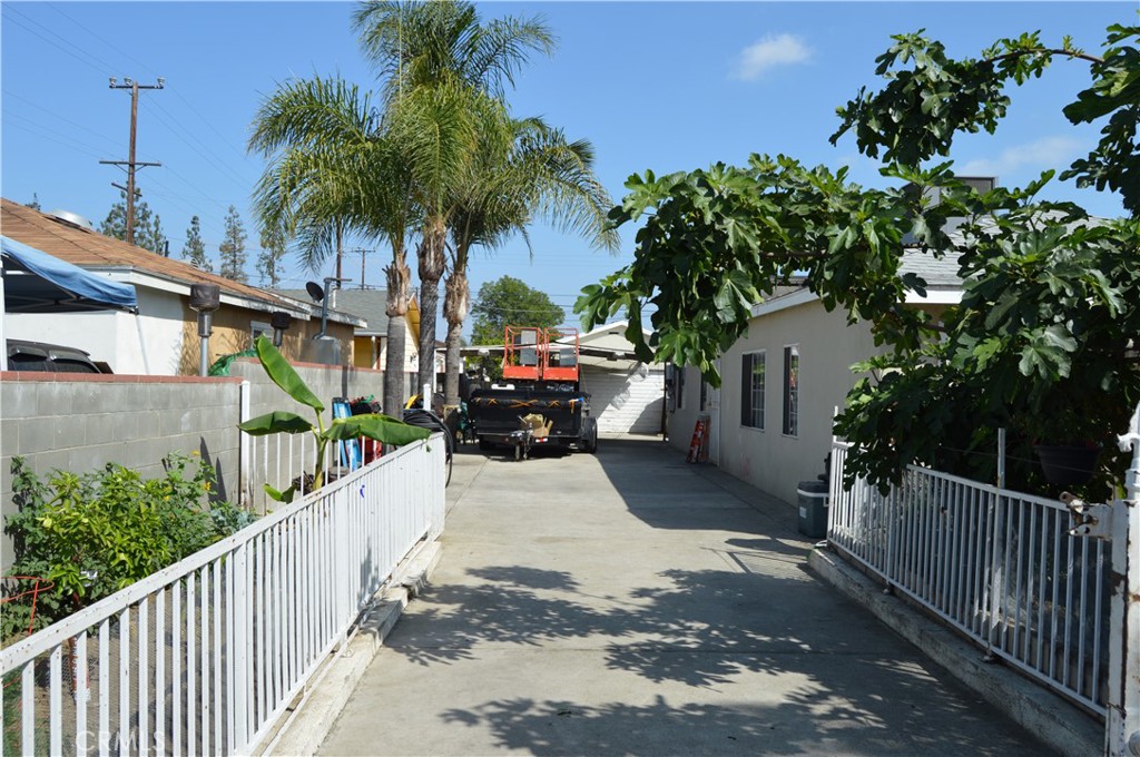 Pacoima, California, 91331, United States, 3 Bedrooms Bedrooms, ,2 BathroomsBathrooms,Residential,For Sale,1935822