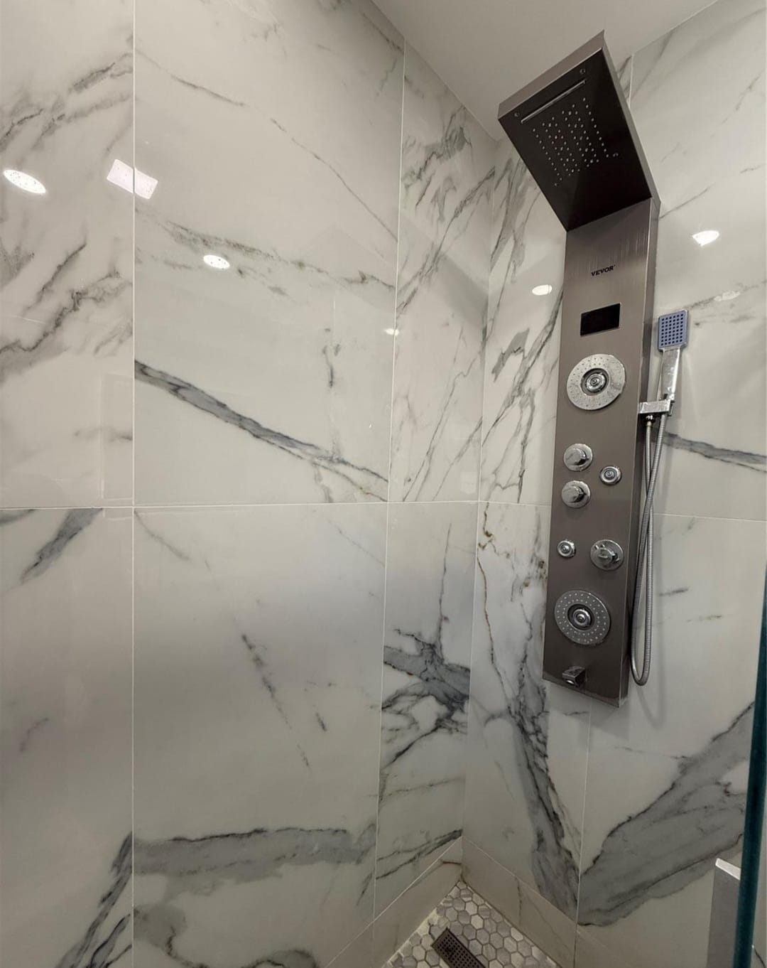 Little Ferry, New Jersey, 07643, United States, 5 Bedrooms Bedrooms, ,2 BathroomsBathrooms,Residential,For Sale,1983964