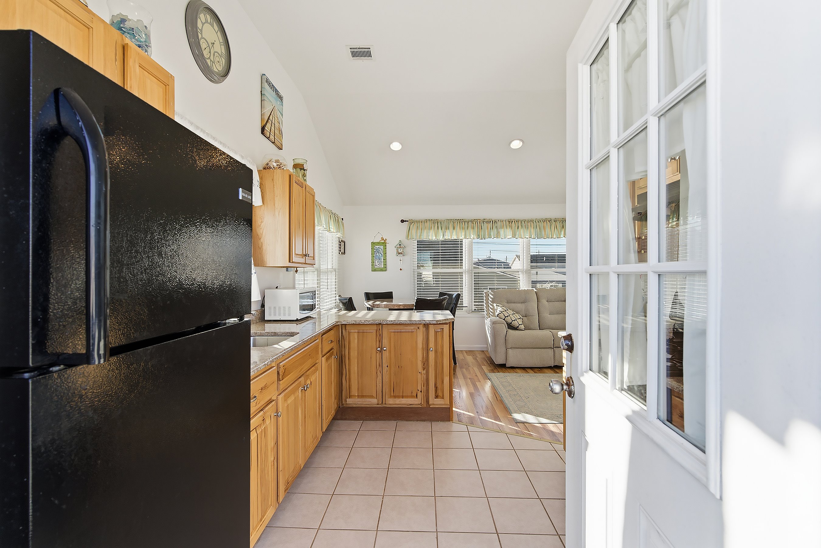 Lavallette, New Jersey, 08735, United States, 2 Bedrooms Bedrooms, ,2 BathroomsBathrooms,Residential,For Sale,2001933