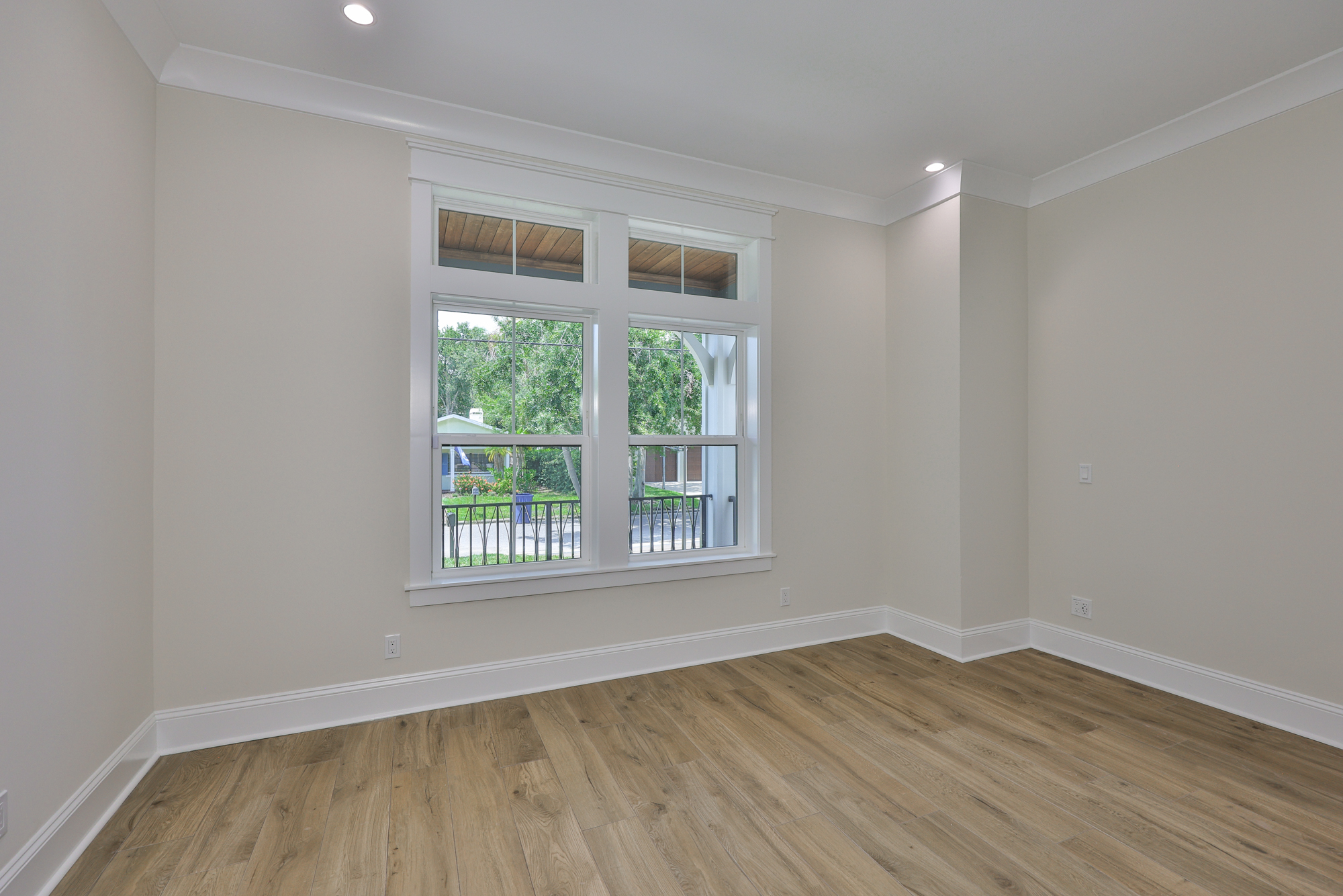 Tampa, Florida, 33629, United States, 5 Bedrooms Bedrooms, ,6 BathroomsBathrooms,Residential,For Sale,1974483