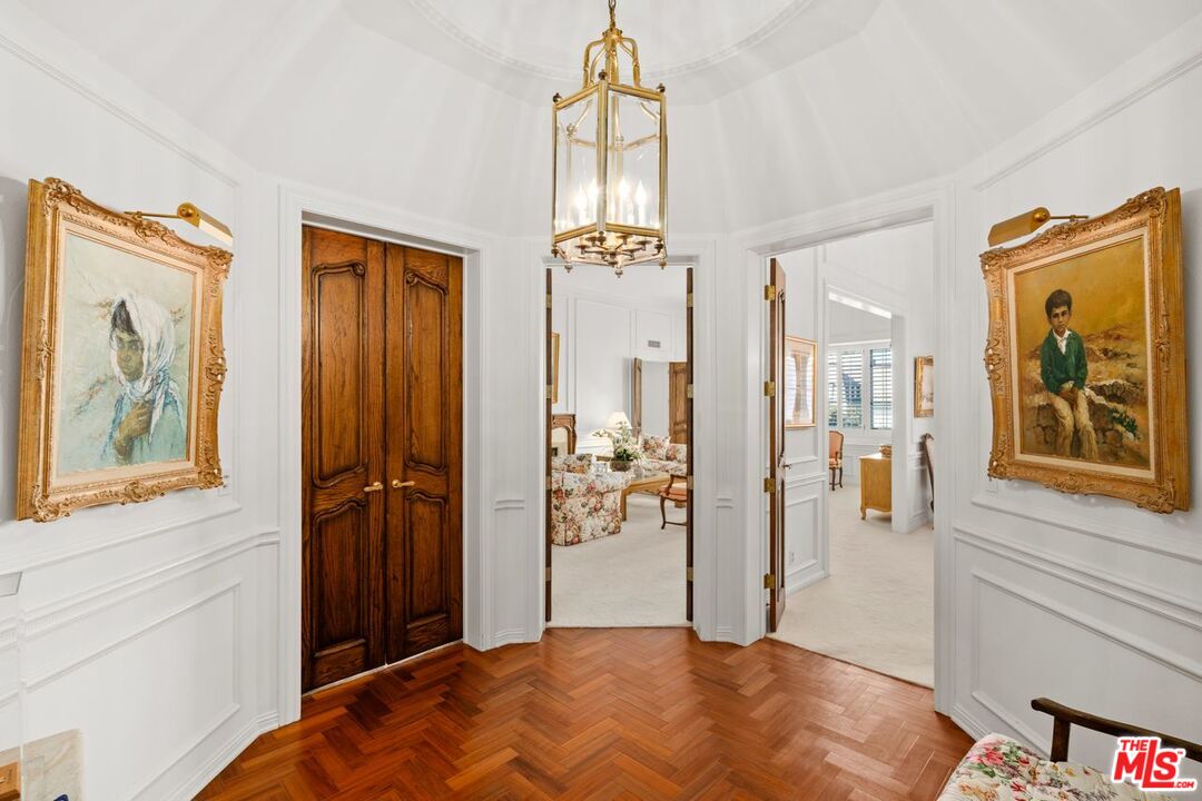 Los Angeles, California, 90067, United States, 3 Bedrooms Bedrooms, ,5 BathroomsBathrooms,Residential,For Sale,1924921