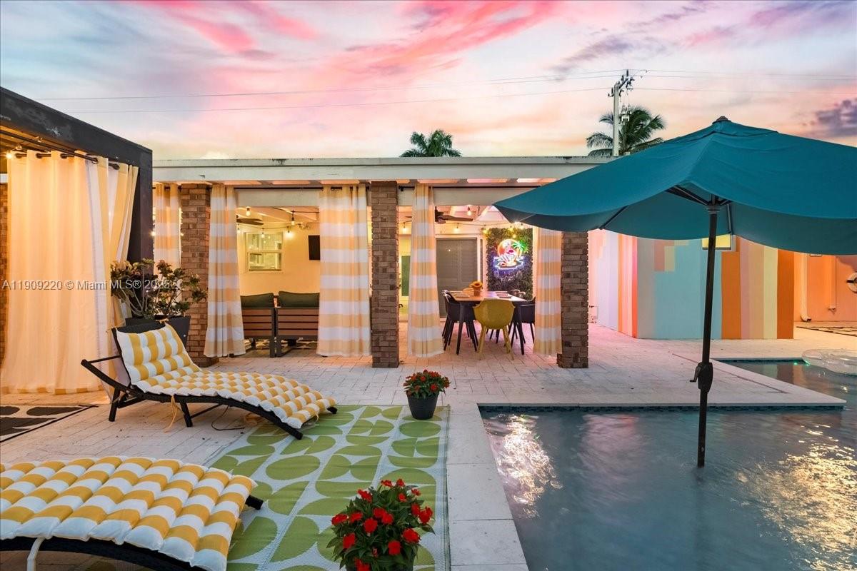 Miami, Florida, 33145, United States, 3 Bedrooms Bedrooms, ,2 BathroomsBathrooms,Residential,For Sale,1987524