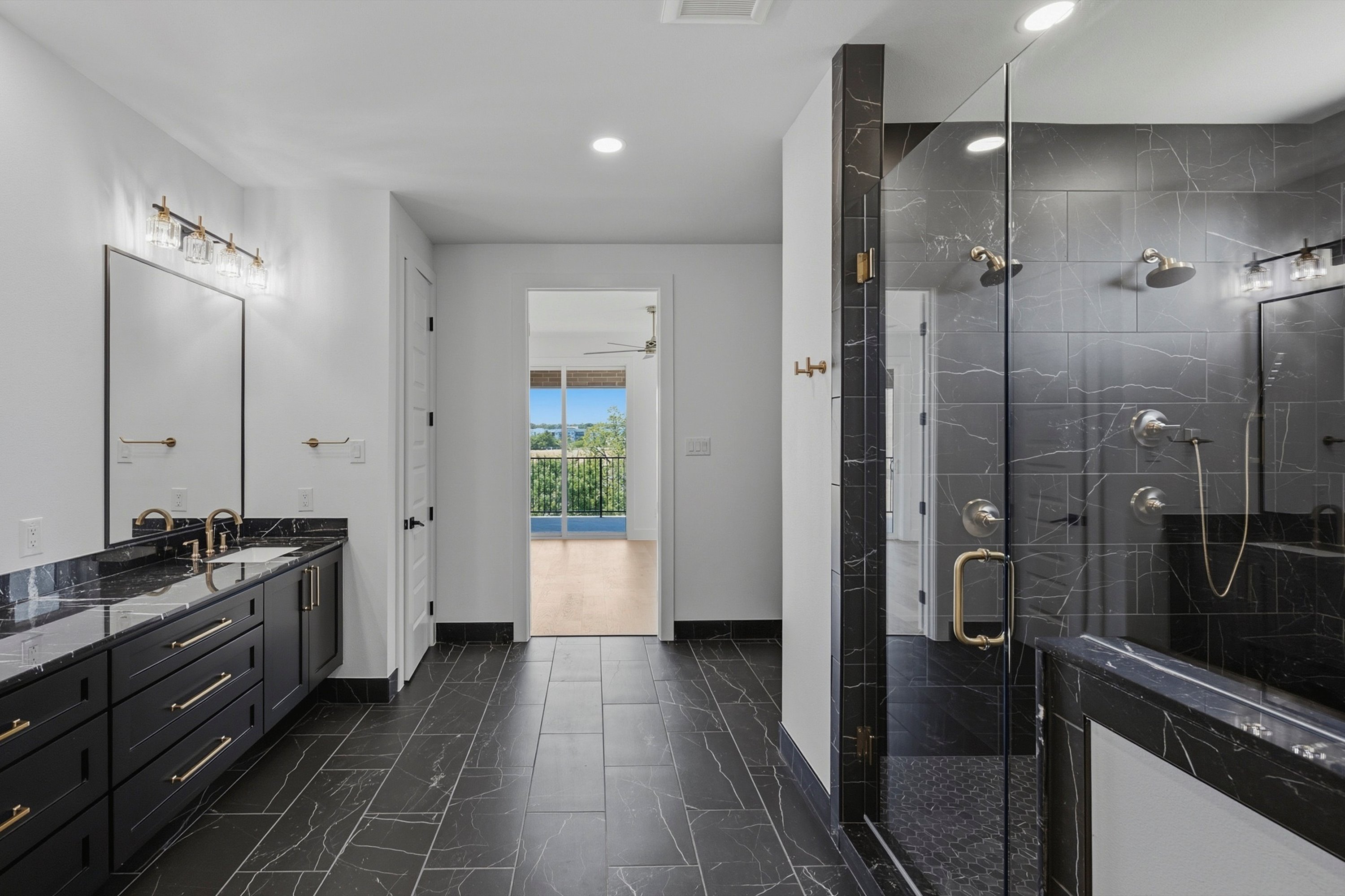  400 Vista Buena Trail, Fort Worth, TX, 76111 - 物件實景