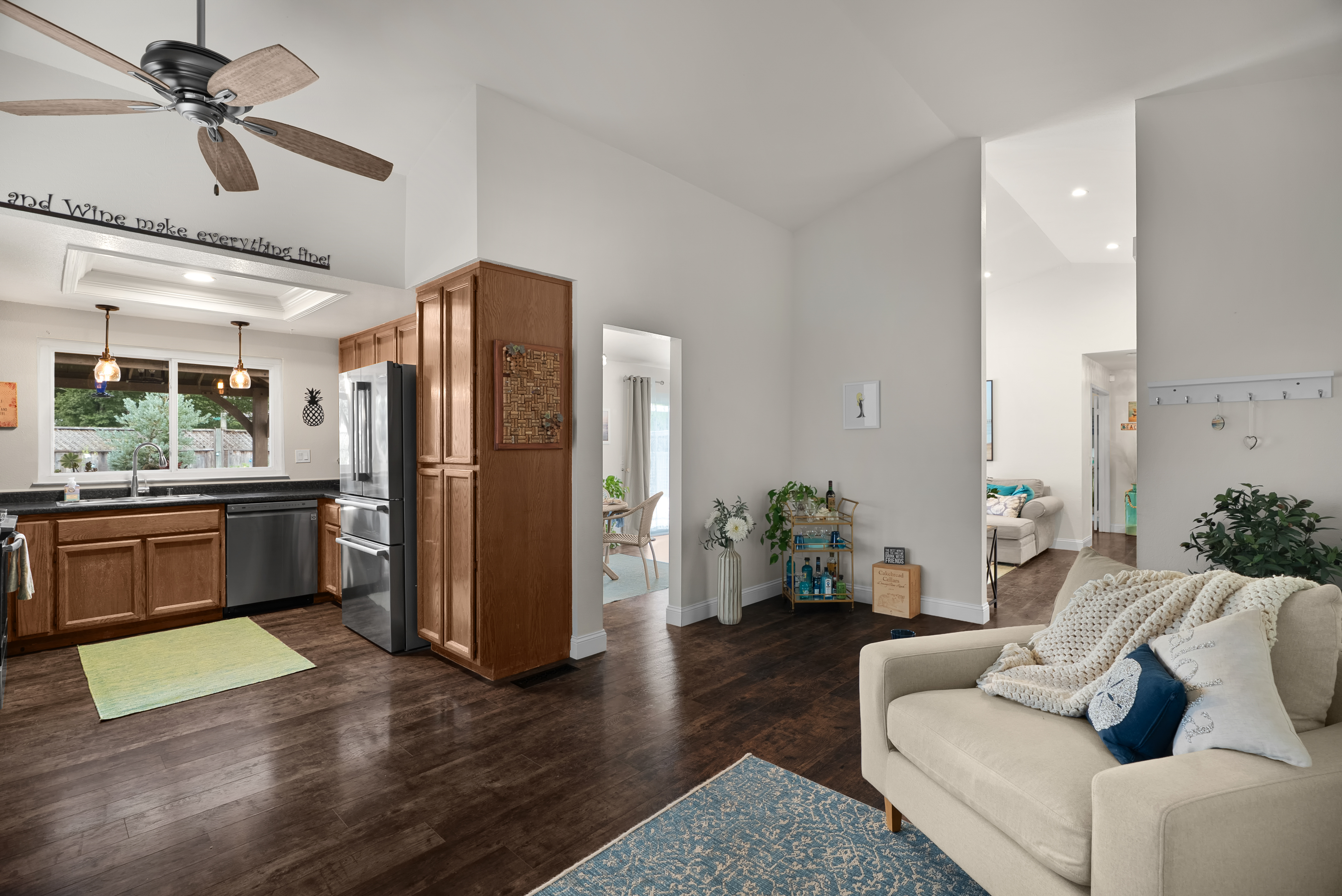  451 Rusty Drive, Santa Rosa, CA 95401 - 物件實景
